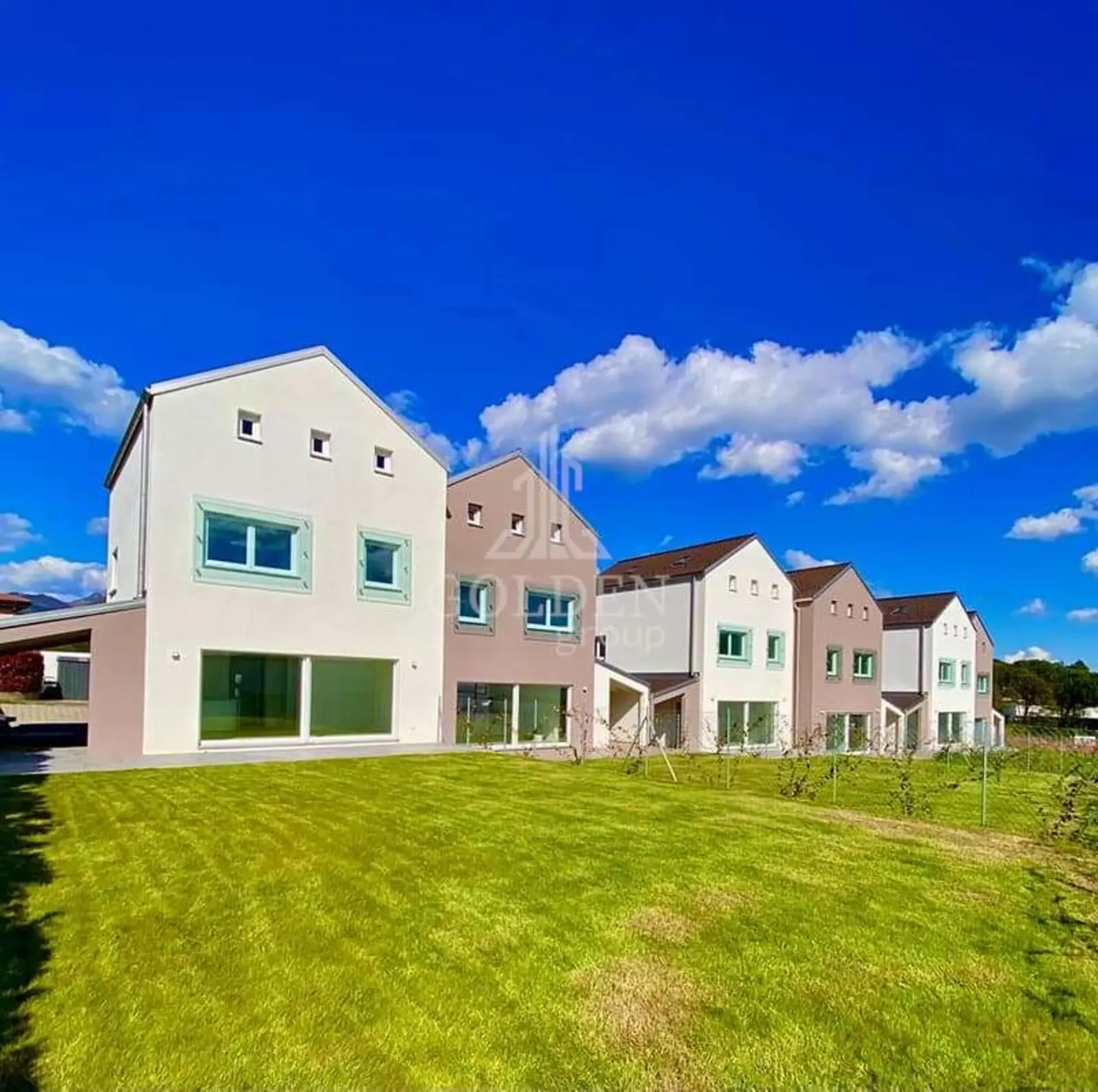 Einfamilienhaus mit Garten - Neubau -