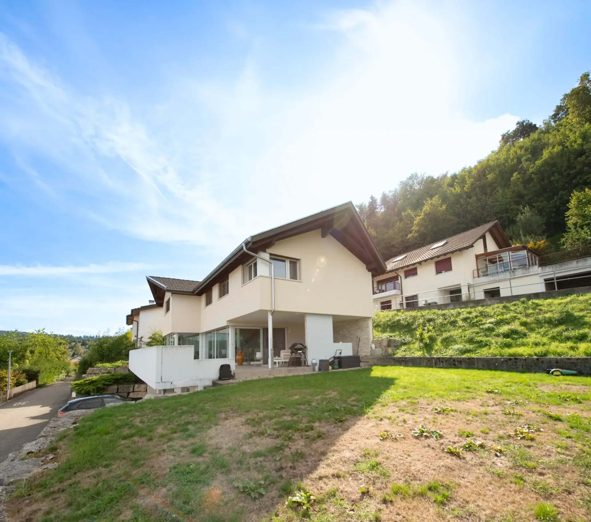 Ampia casa unifamiliare di 6,5 locali con terrazza panoramica a Strengelbach