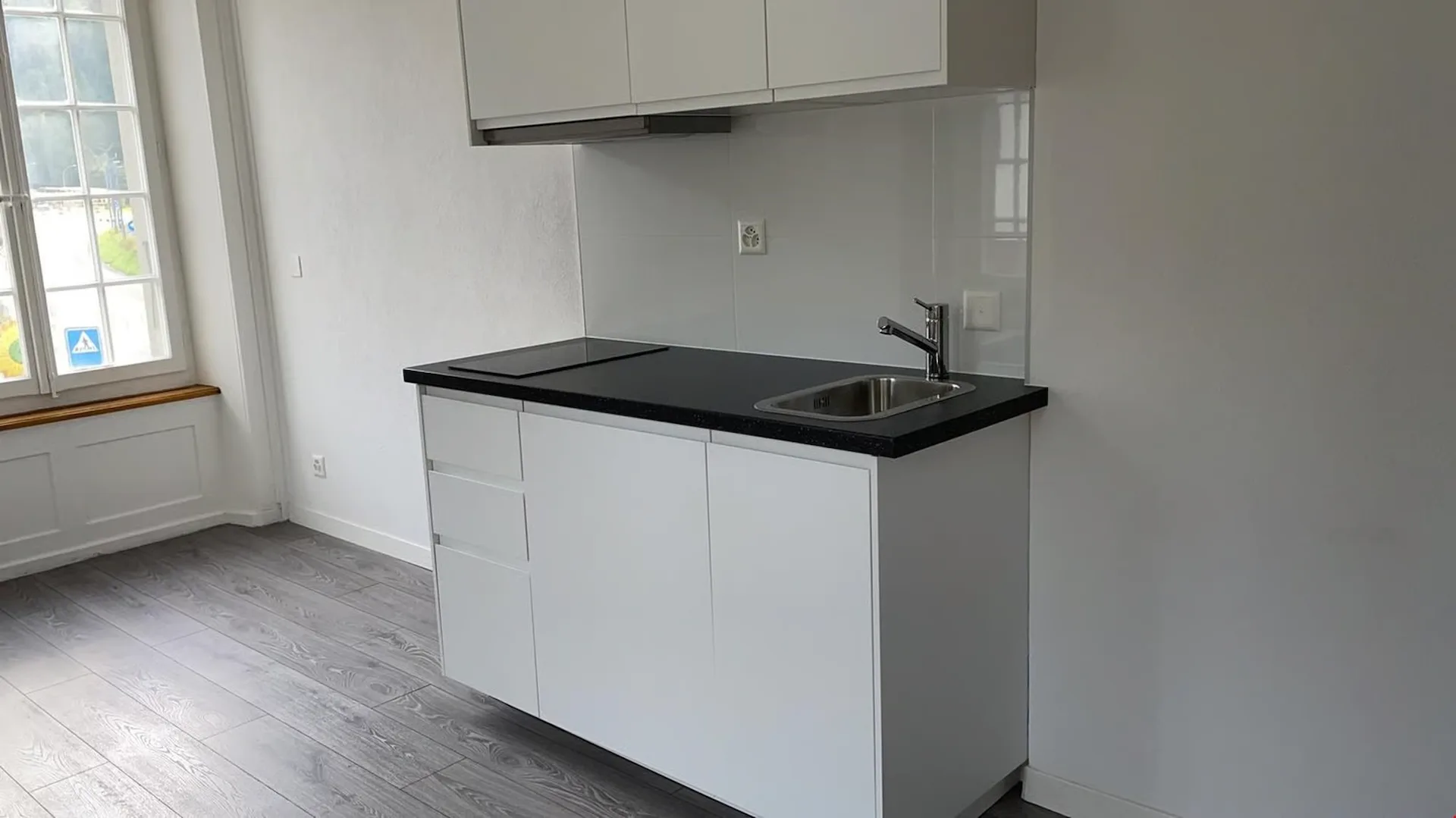 1-room apartment renovated, 10 min. from Biel