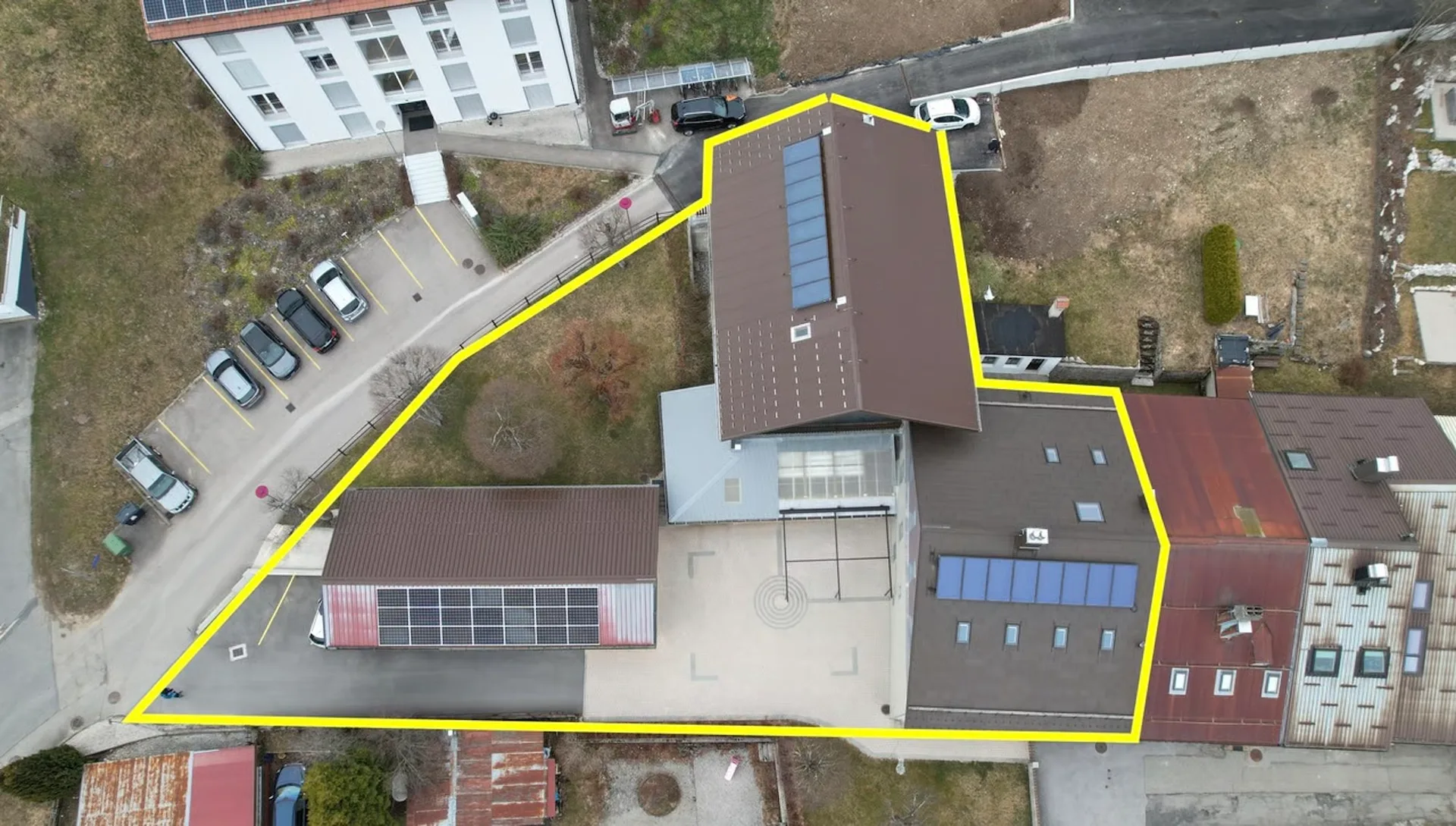 Alte renovierte Mietshaus mit Mieteinnahmen von ca. CHF 52'000.-