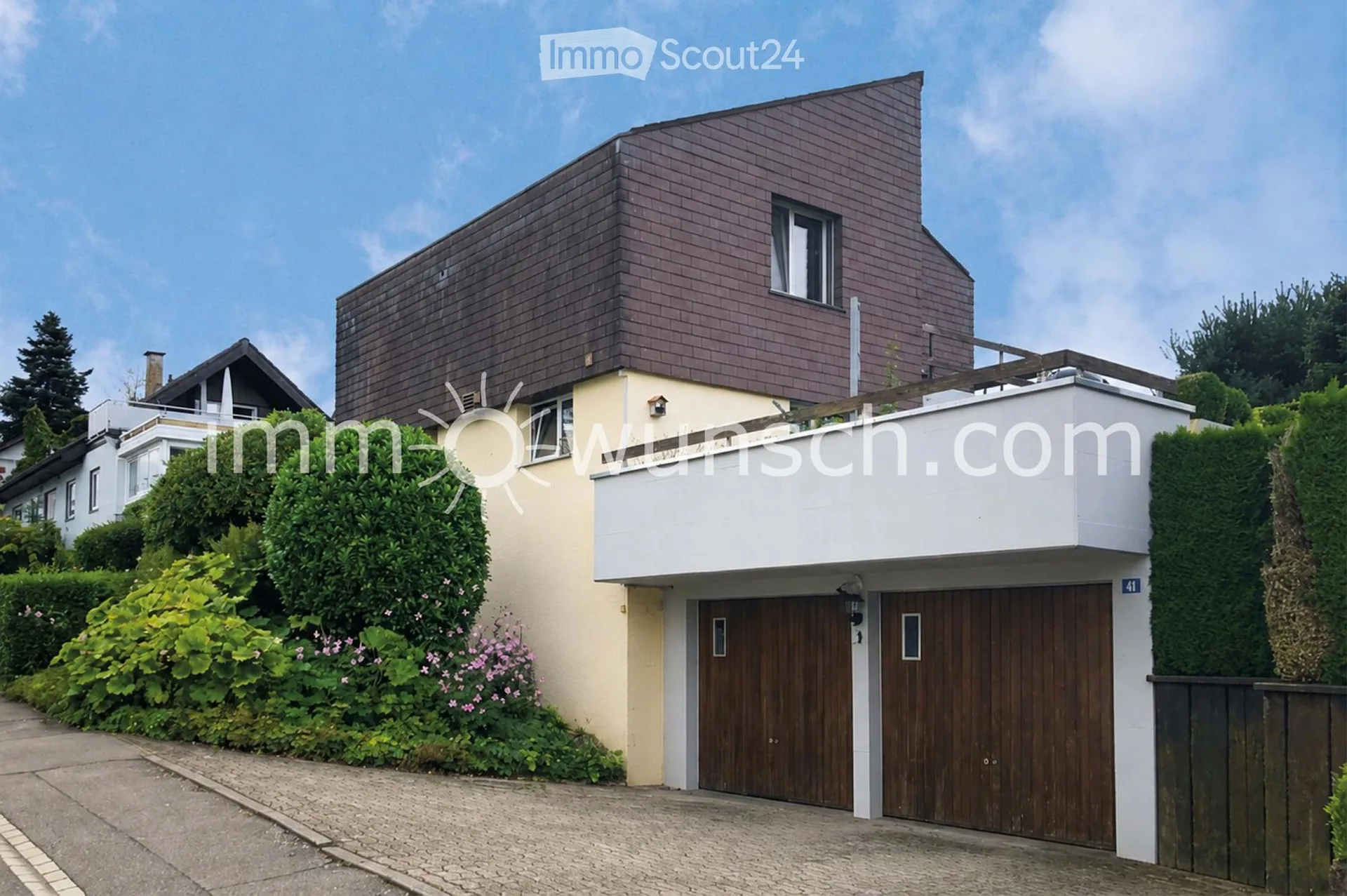 Grosszügiges 5 ½ Zimmer Einfamilienhaus mit grossem Garten, gedecktem Sitzplatz und Doppelgarage