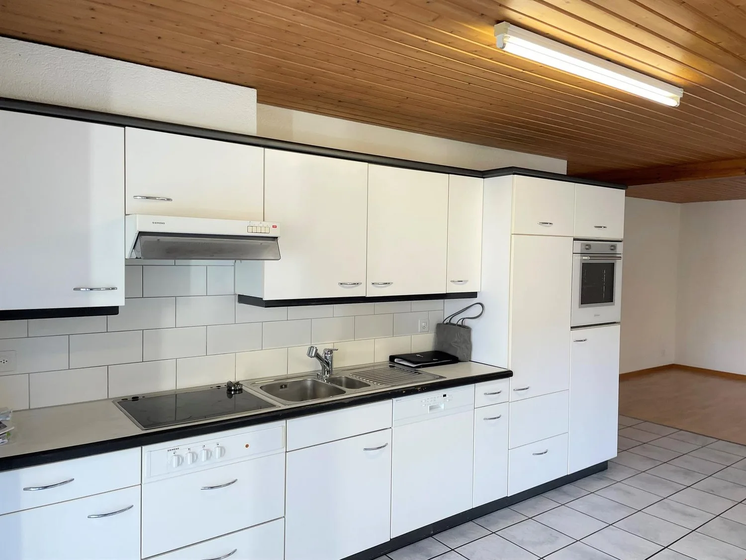 Charmant appartement 3.5 pièces avec balcon à Ferenbalm – disponible immédiatement !