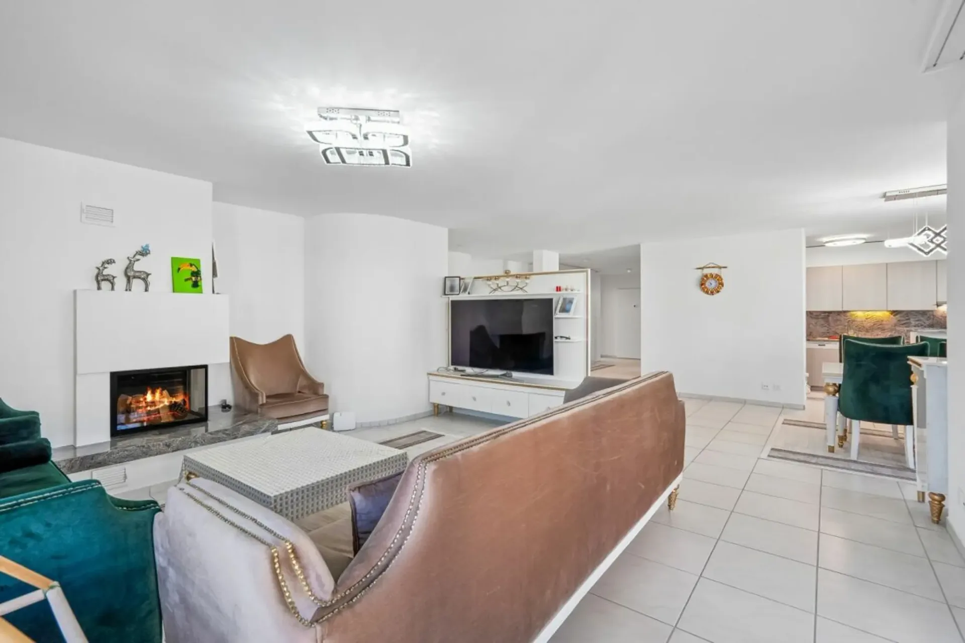 Ihr neues Zuhause: 170 m² Wohnkomfort mit Wintergarten und Cheminée