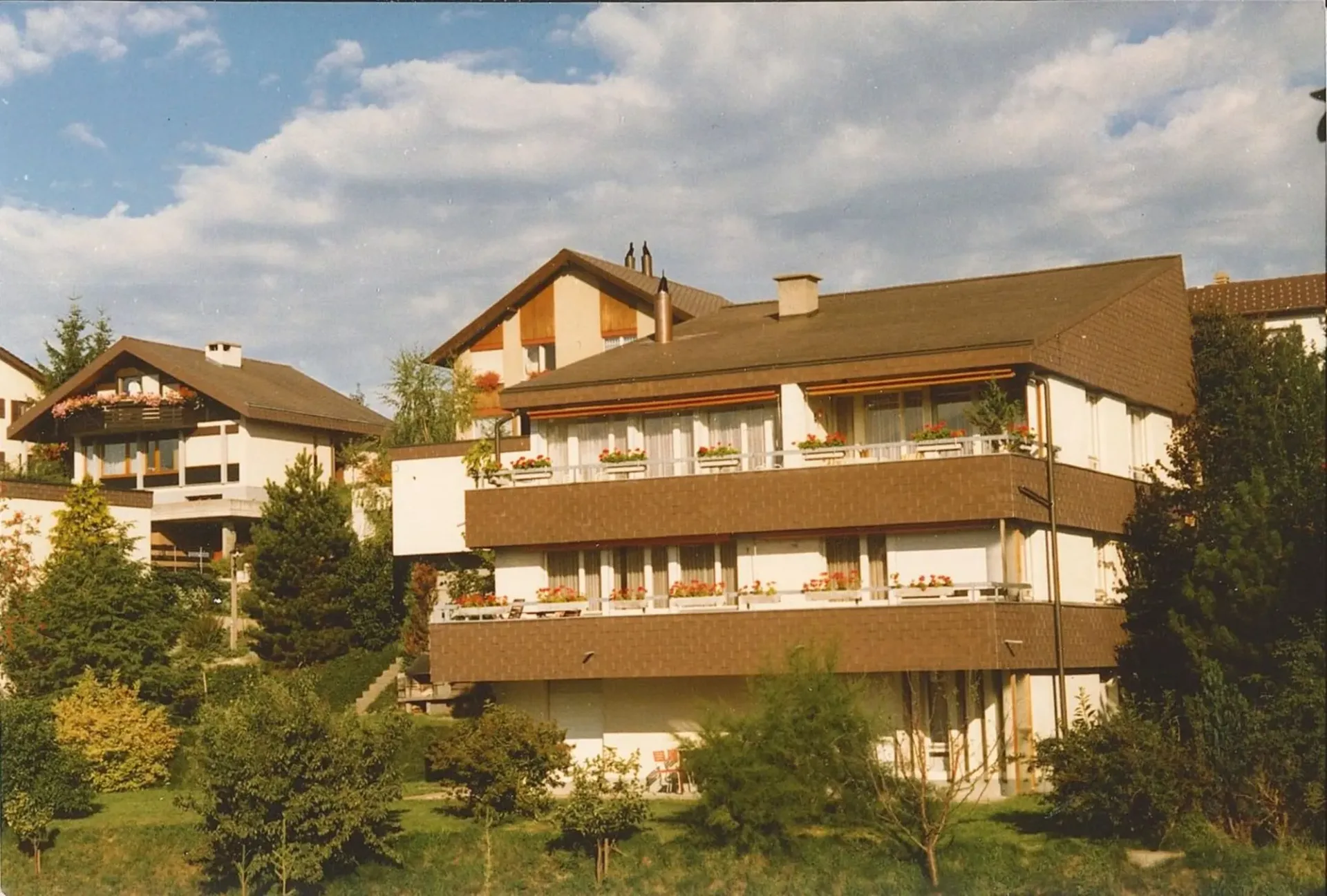 Helle 4.5-Zimmer-Wohnung mit Süd-Ausrichtung und schöner Aussicht