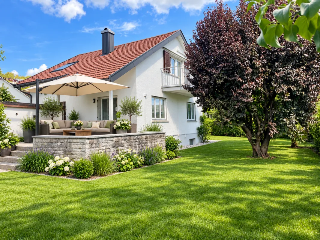 Freistehendes und neu renoviertes Haus mit Ausbaureserven