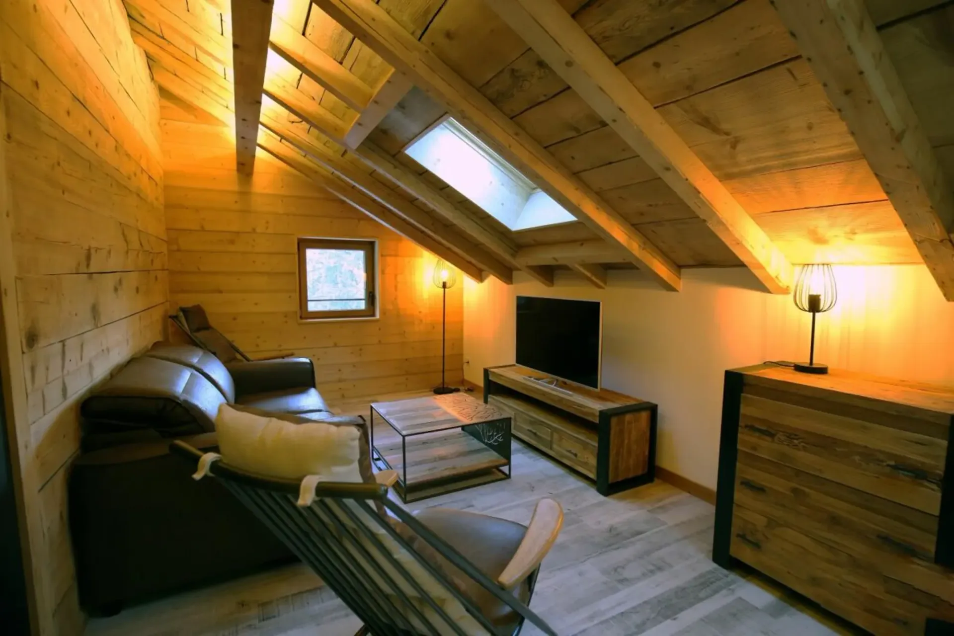 Investitionschance: 3.5 Zimmer moderne bereits vermietet A4