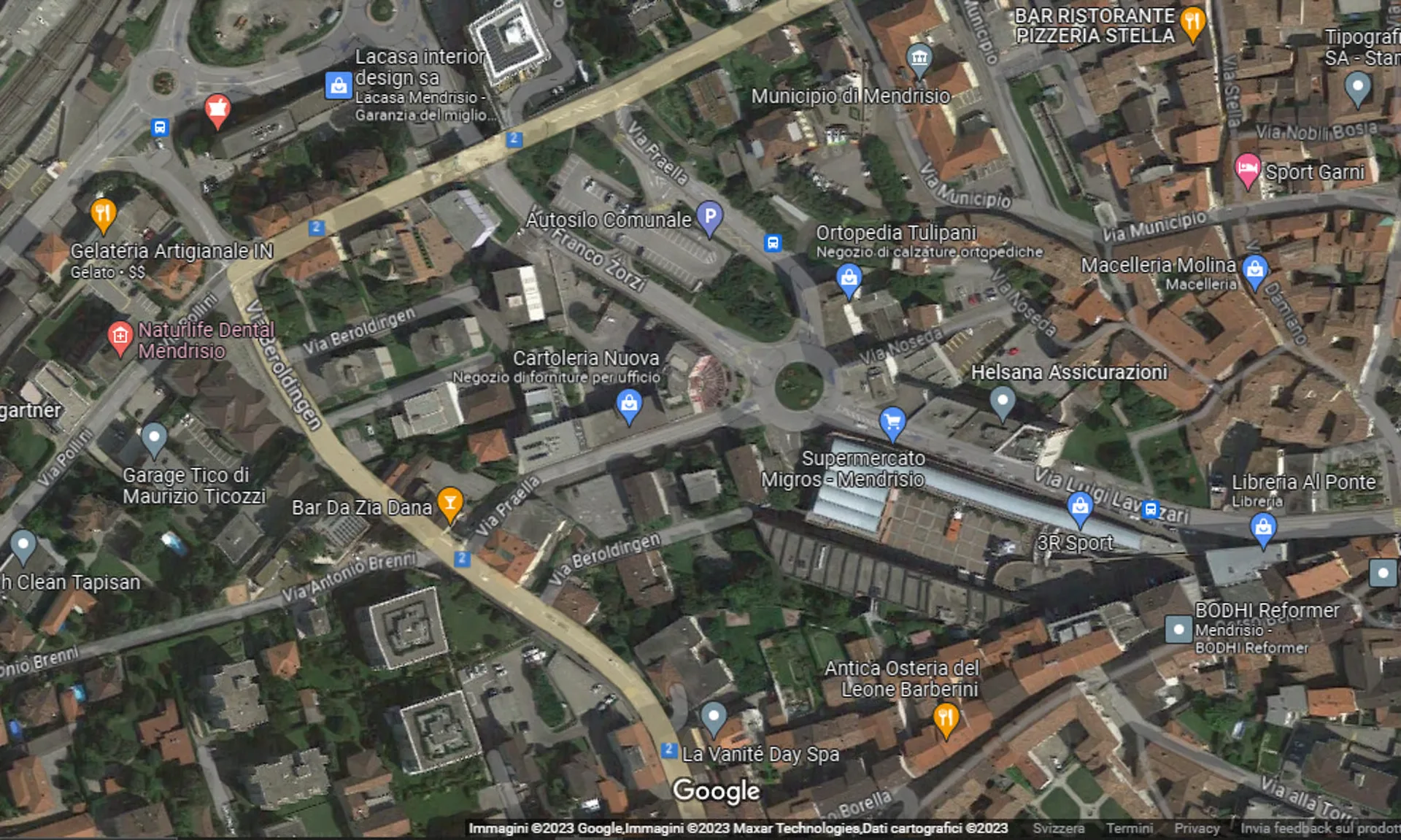 Großflächiger Lagerhallenraum in Mendrisio Stadtzentrum nahe Fox Town zu vermieten