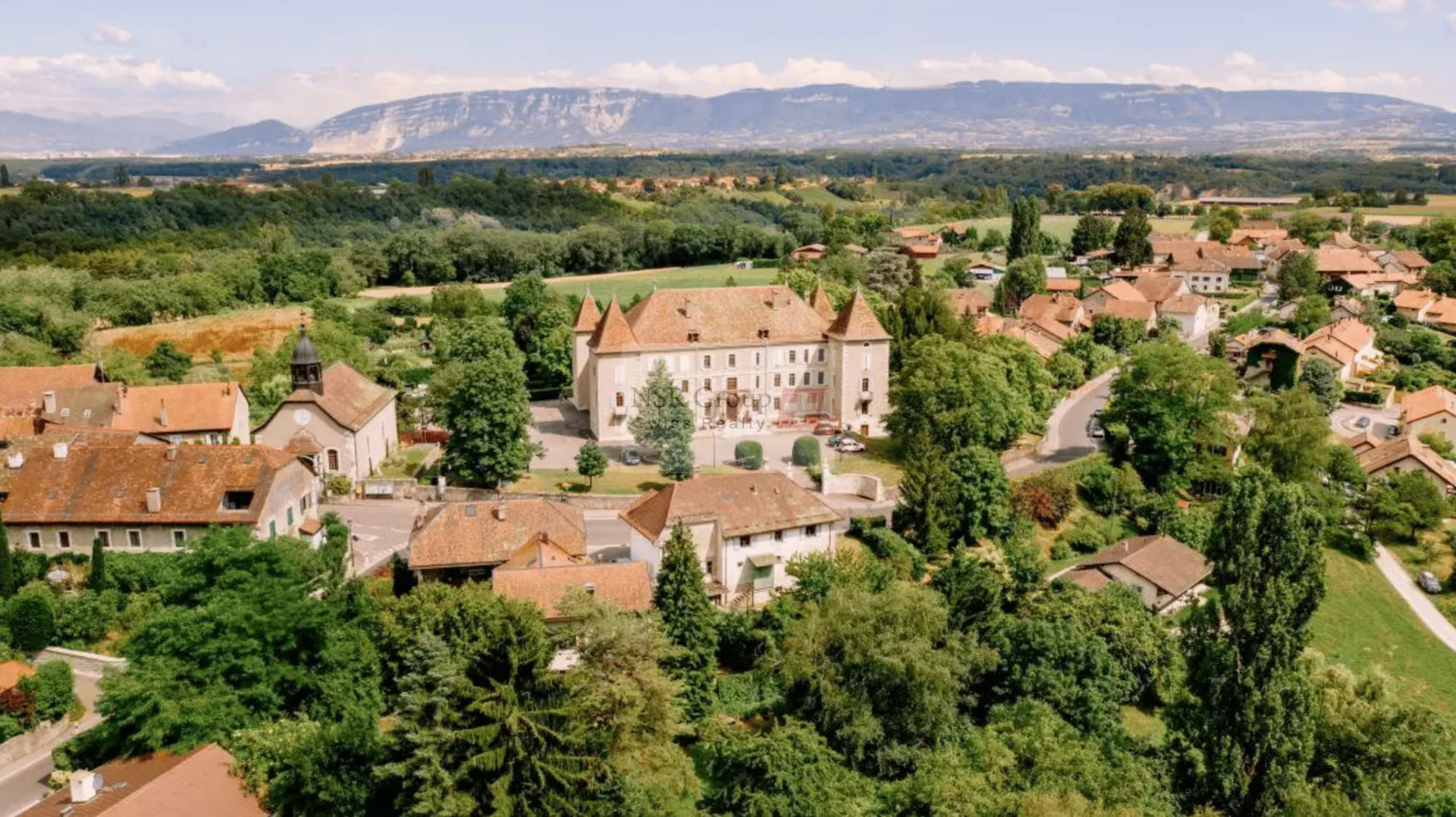 CHARME E AUTENTICITÀ AL CUORE DELLA CAMPAGNA GINEVRINA