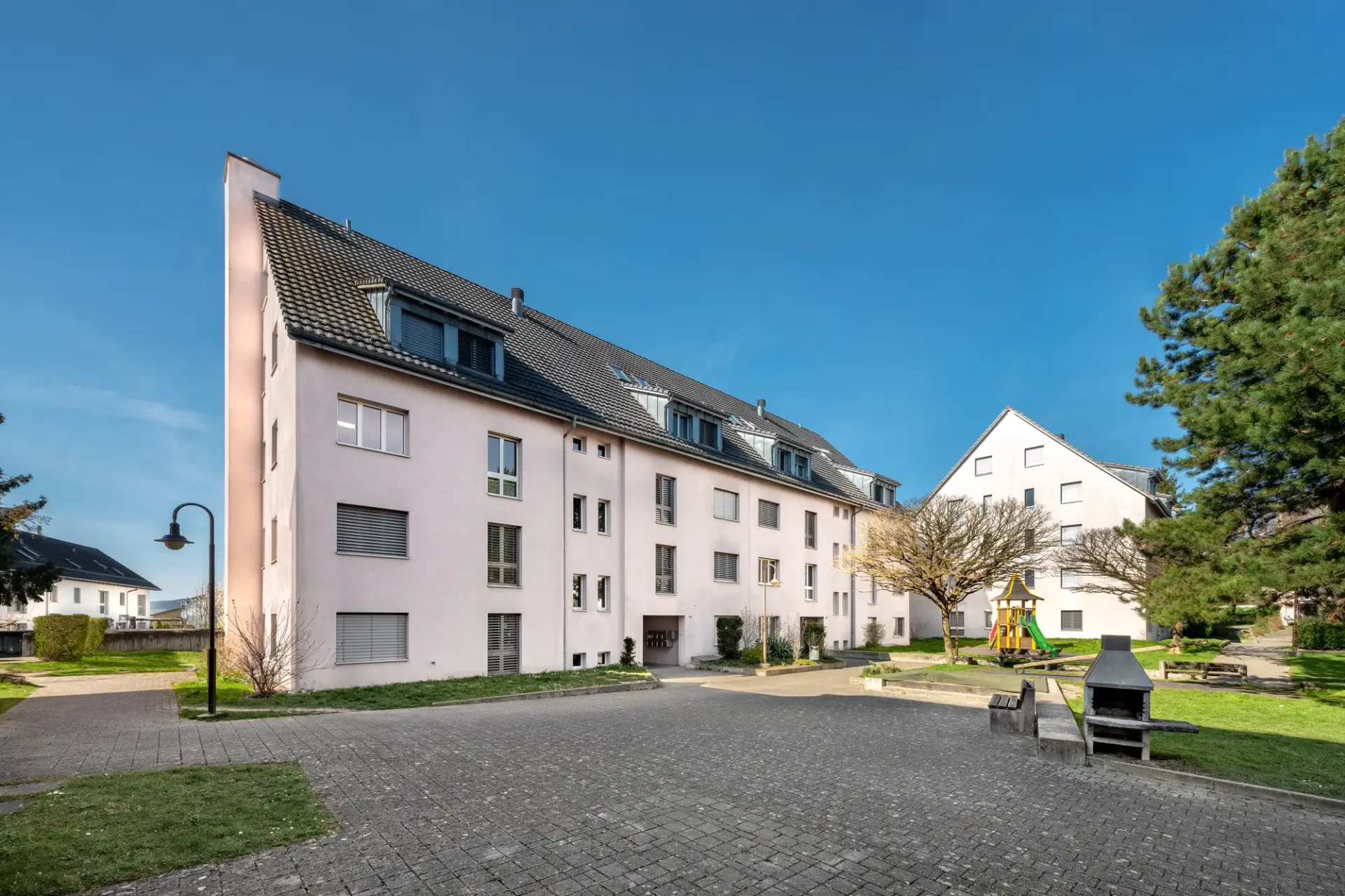 Doppeleinstellplatz zu vermieten