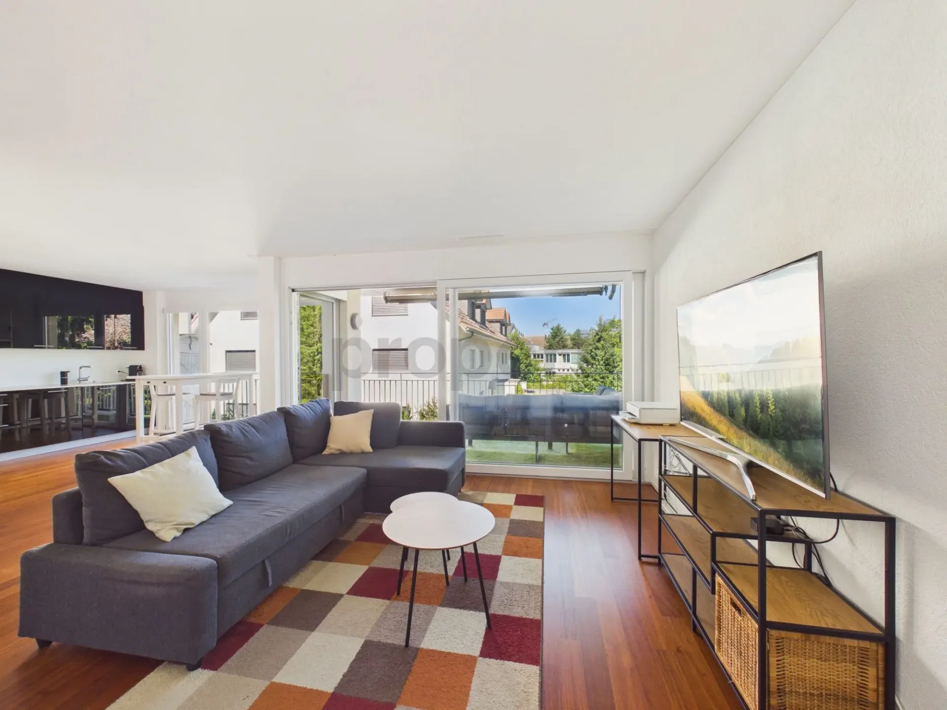 Elegantly furnished 2.5-room apartment with basement, Dietikon