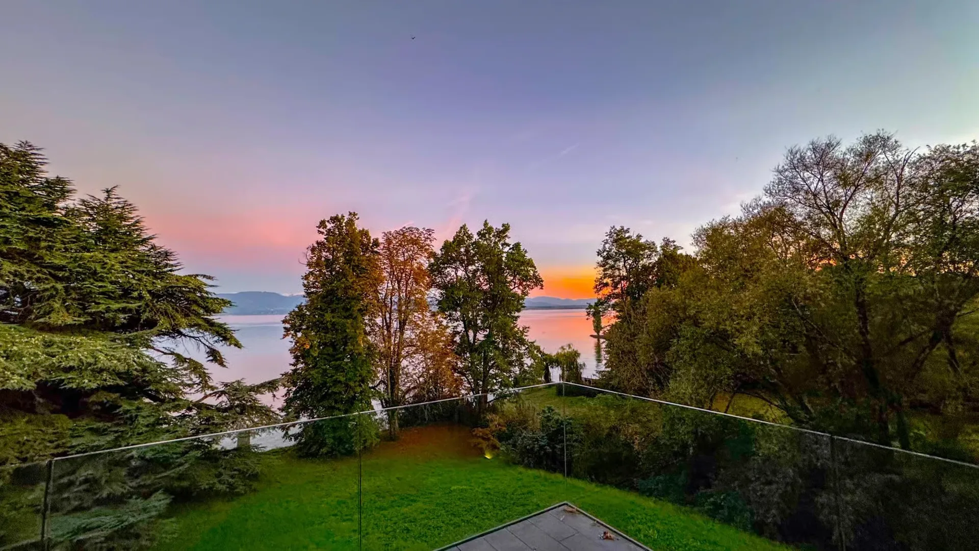 Casa padronale con vista sull'acqua