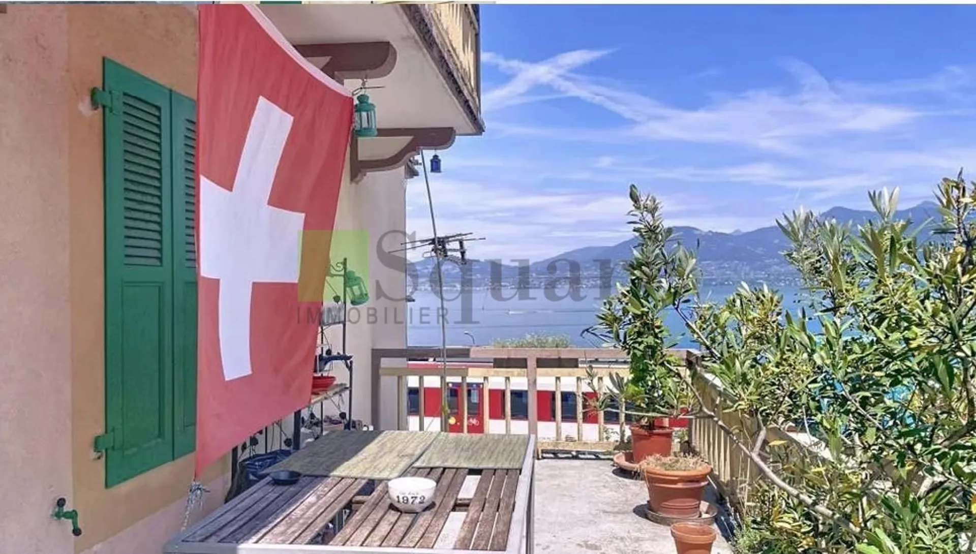 Haus mit Panoramablick auf den Genfer See