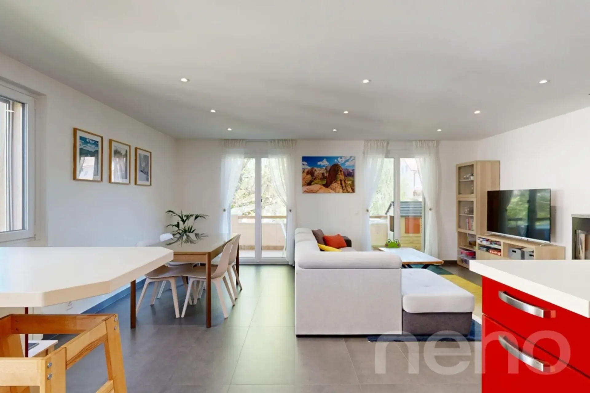 Dachgeschoß-Duplex renoviert in Terre Sainte mit großzügigen Räumen