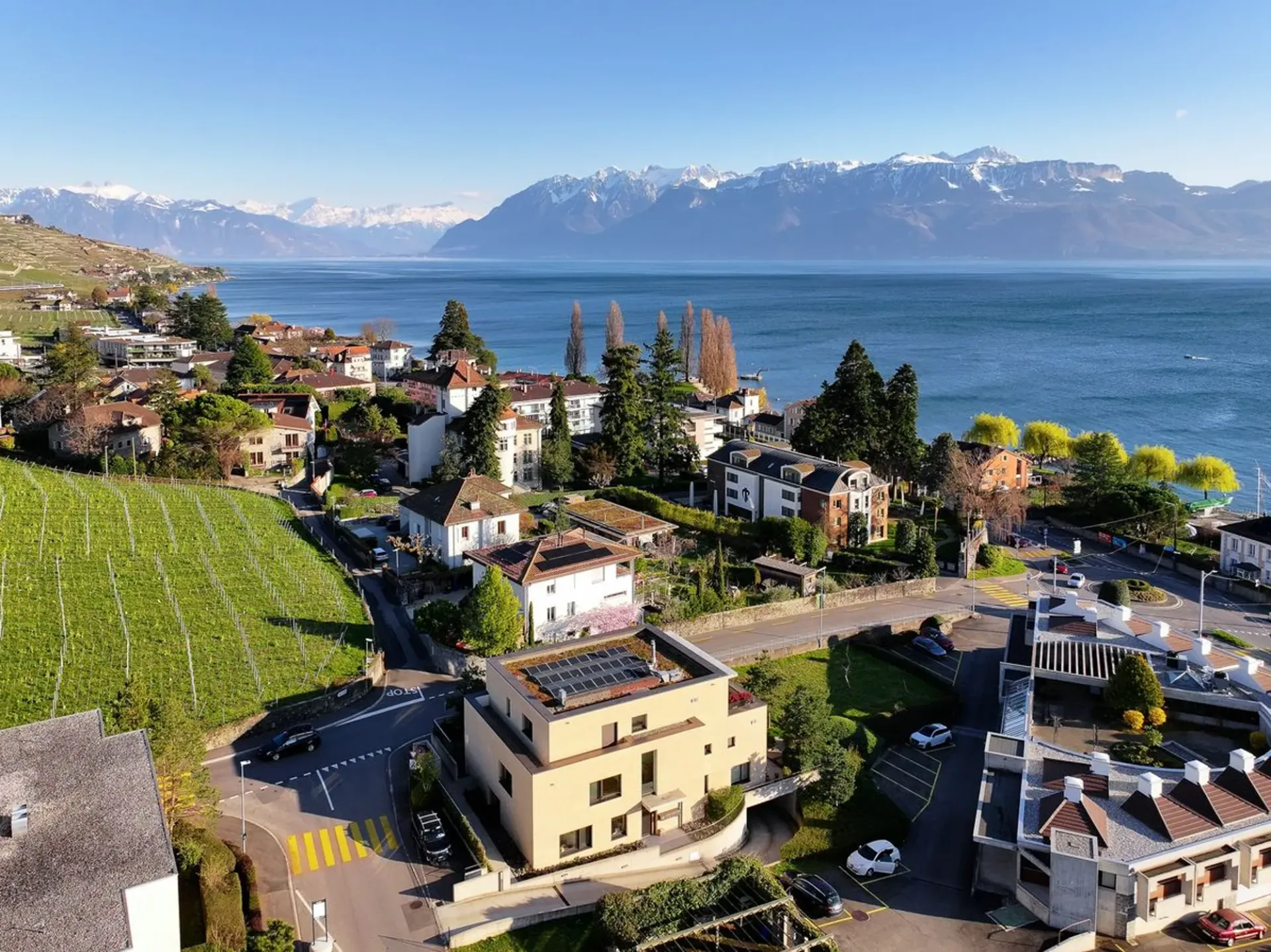 Emplacement privilégié à deux pas du lac