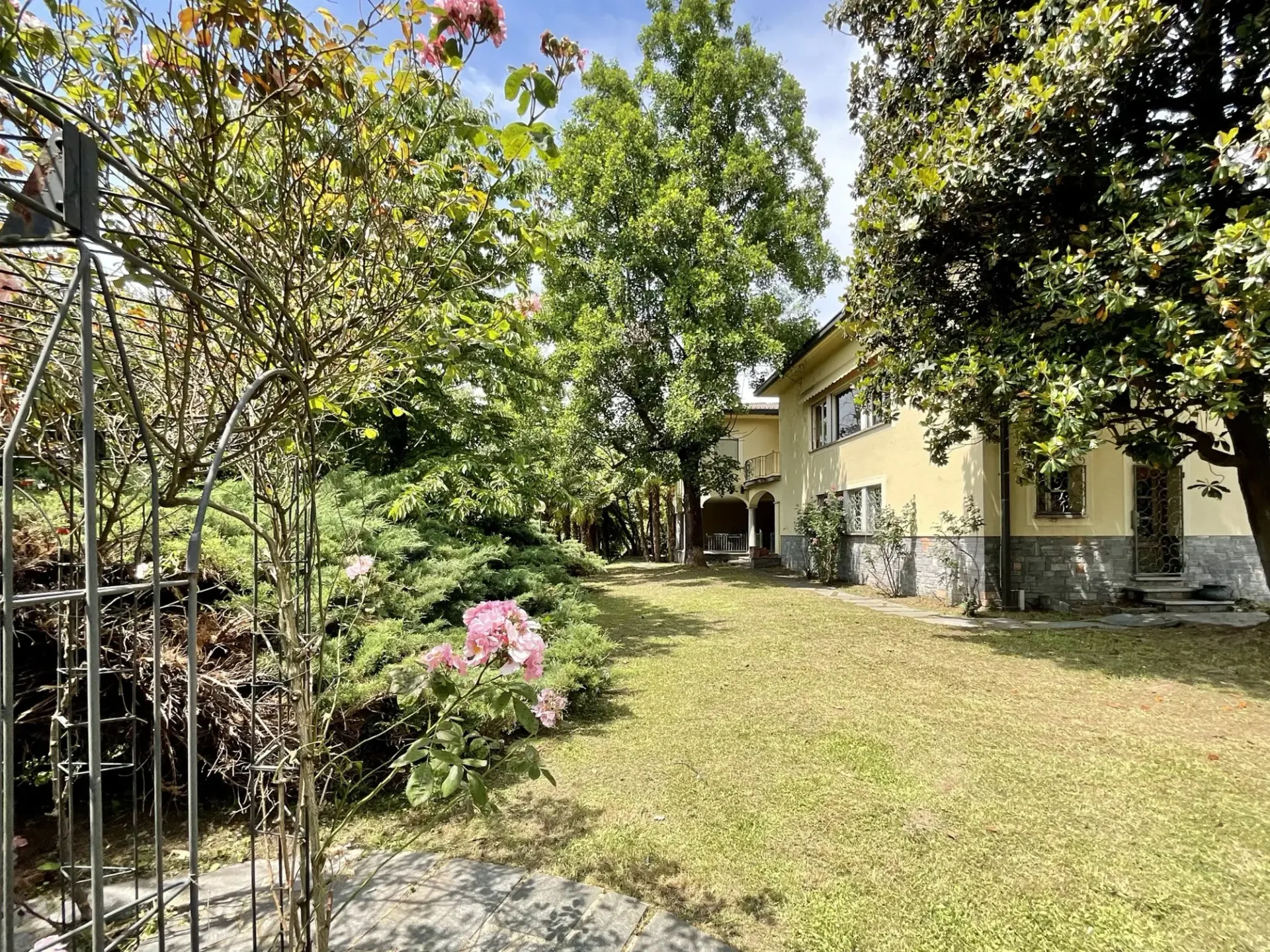 Morbio Inferiore - Villa zur Renovierung zu verkaufen