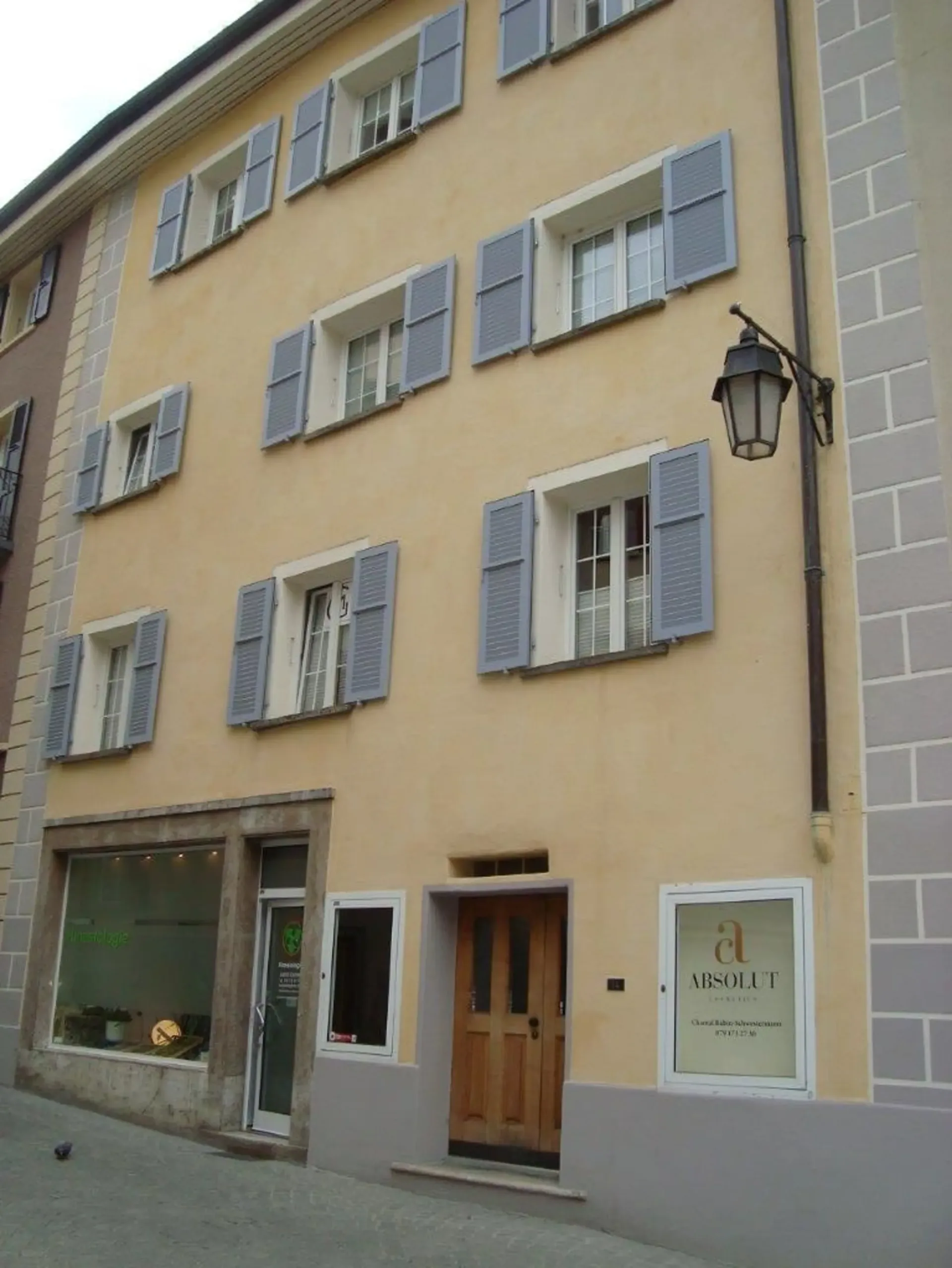 Zentrale und sehr schöne Altbau 3.5 Zi-Wo im Zentrum