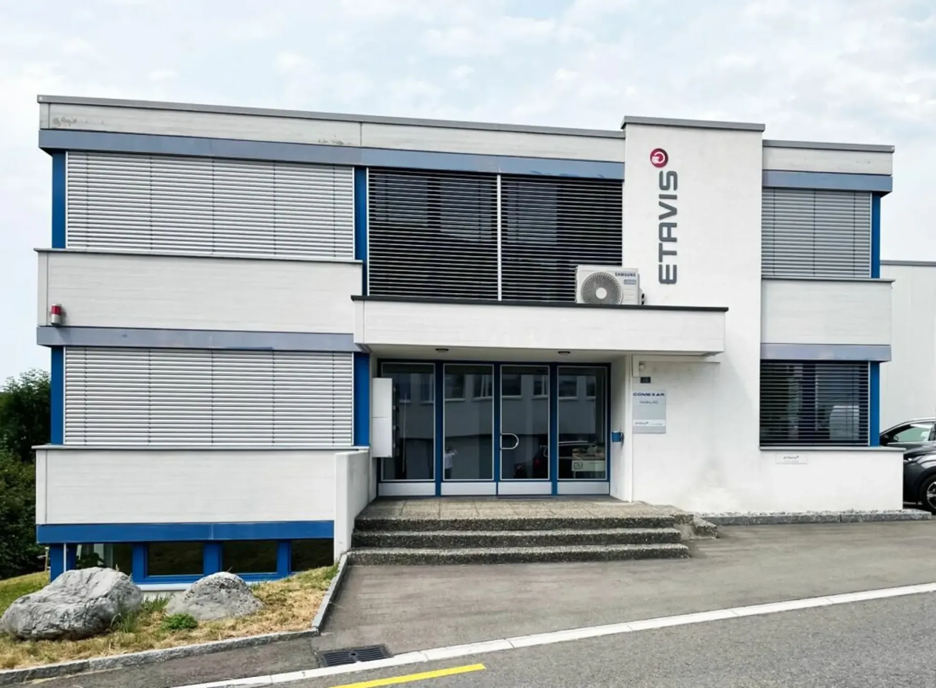 Attractive office and commercial spaces in Altendorf - flexible, bright and affordable