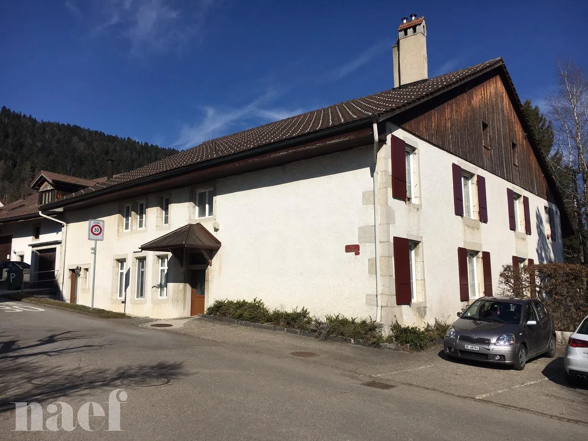 Appartamento Charmante e Moderno al 1° Piano di una Casa di Paese