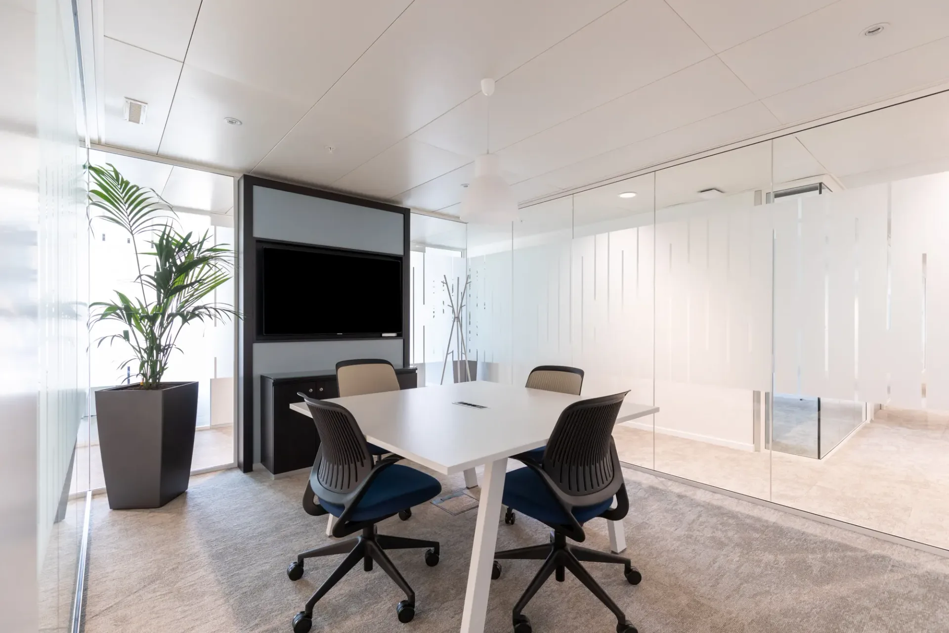Büro für 10 Personen bei Regus Pont Rouge