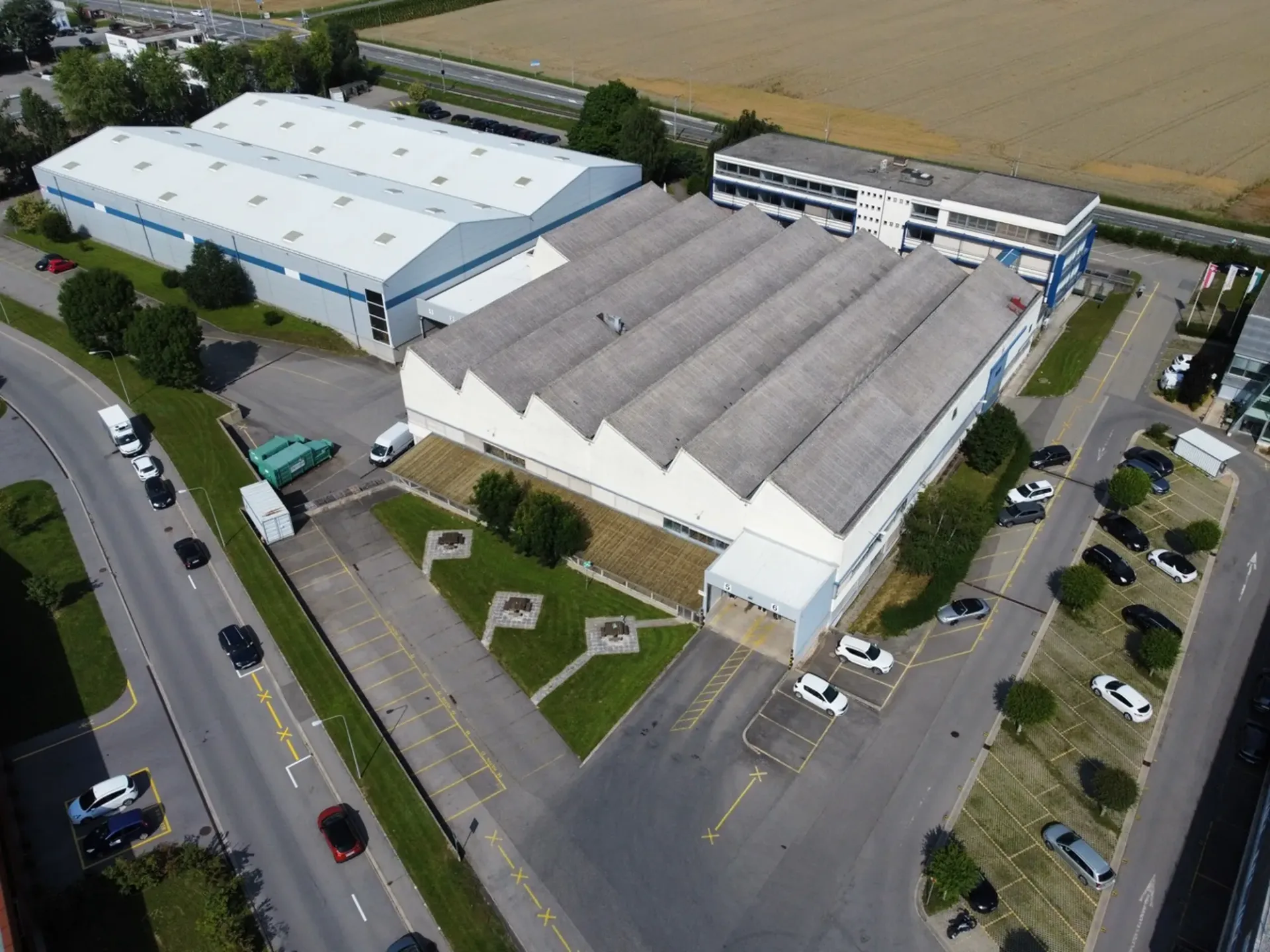 Logistikhalle/Lager 1140m2 - Ladeplatz - Nähe Autobahn
