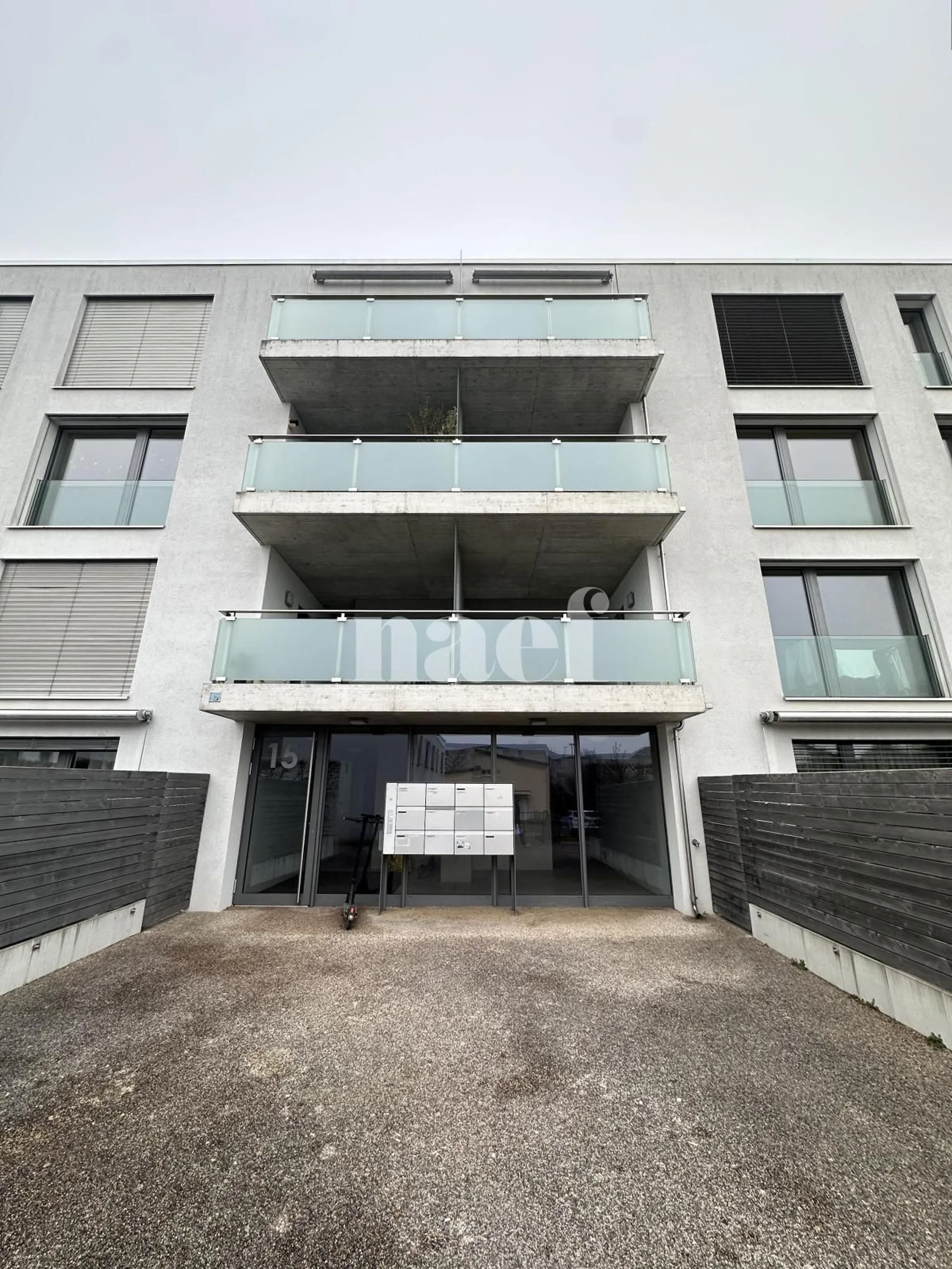 Wohnung 5.5 Zimmer mit Balkon