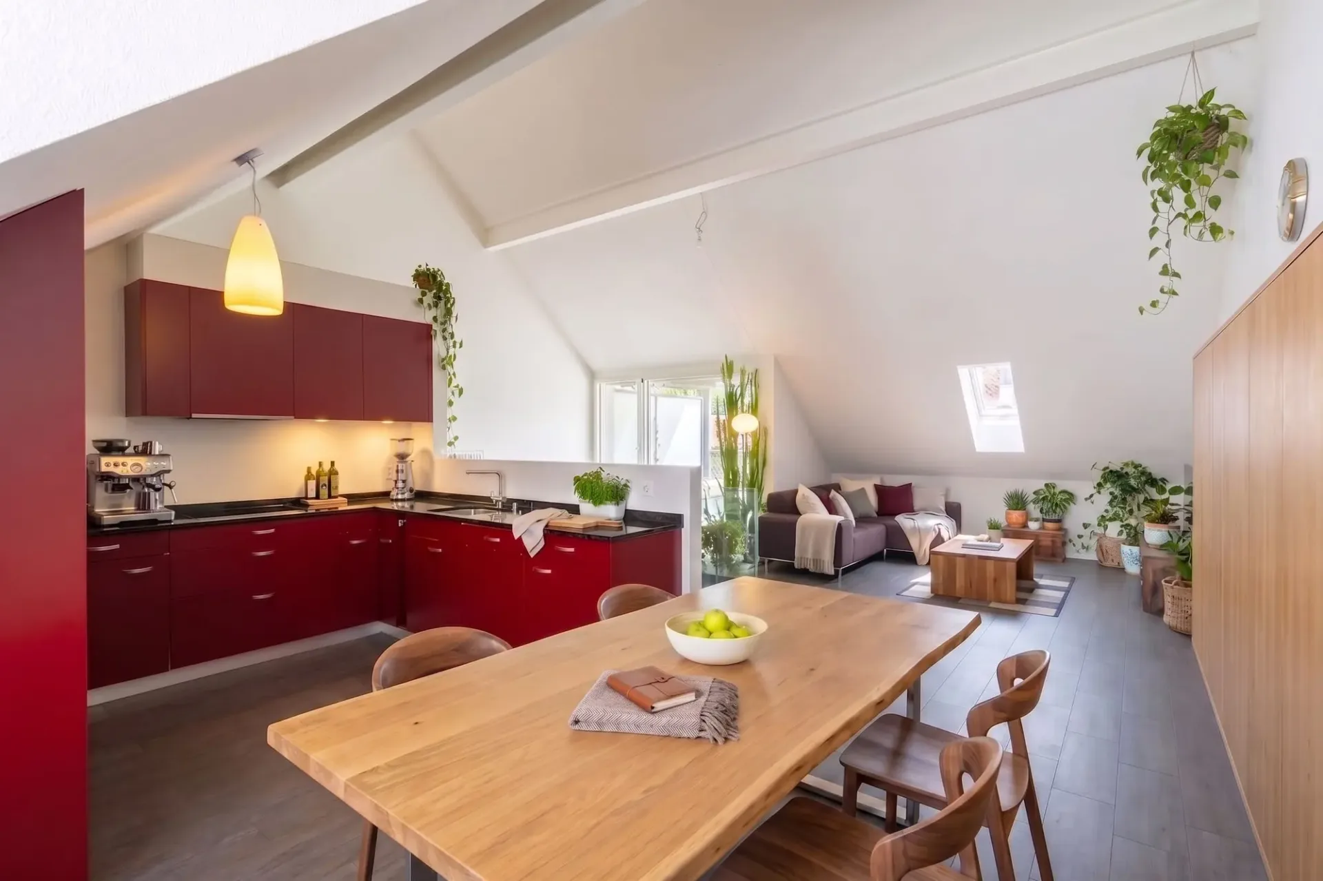 Moderne 4.5-Zimmer-Maisonette mit grosszügigen Balkonen