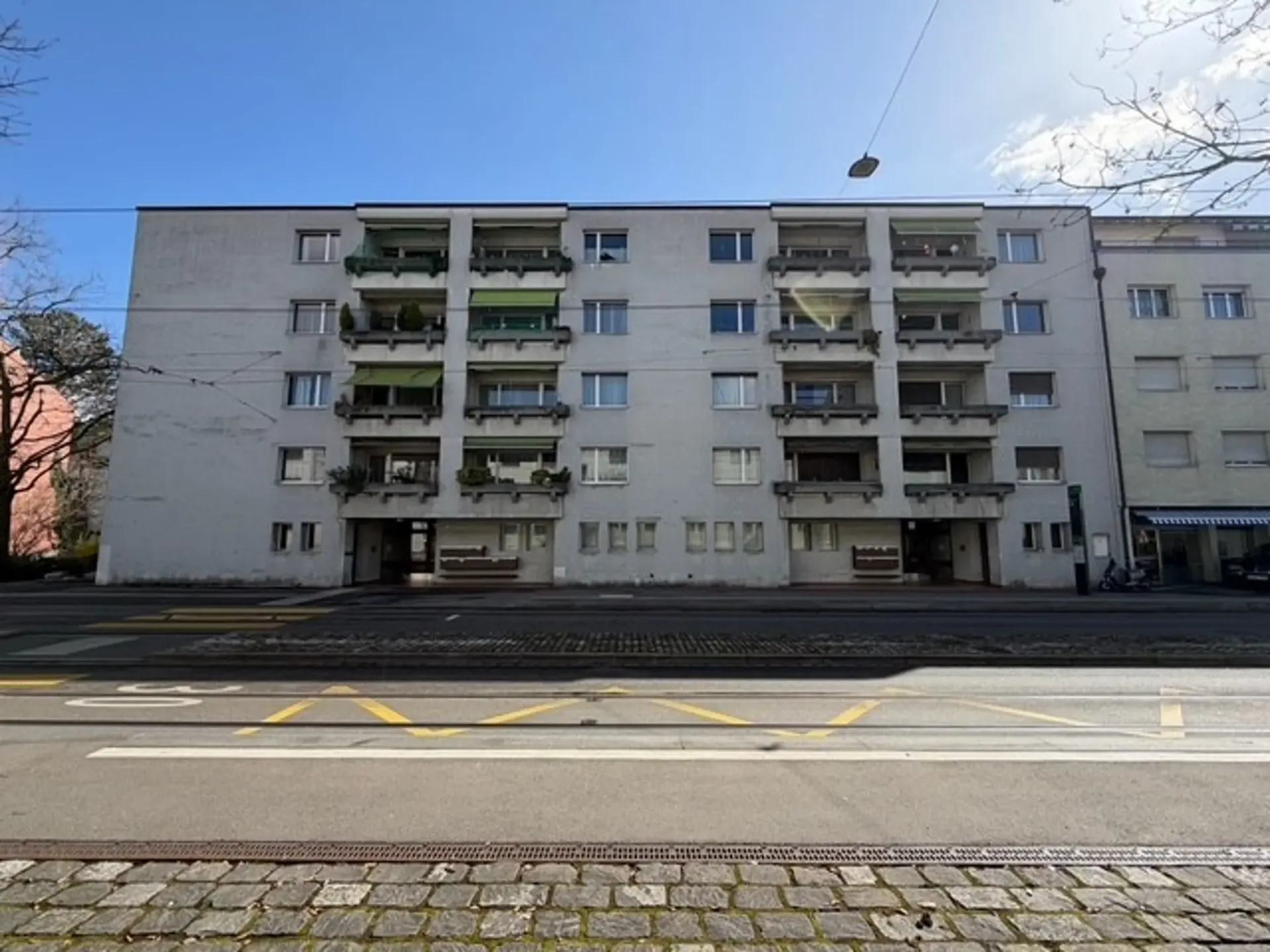 Appartement attractif et moderne près de la frontière