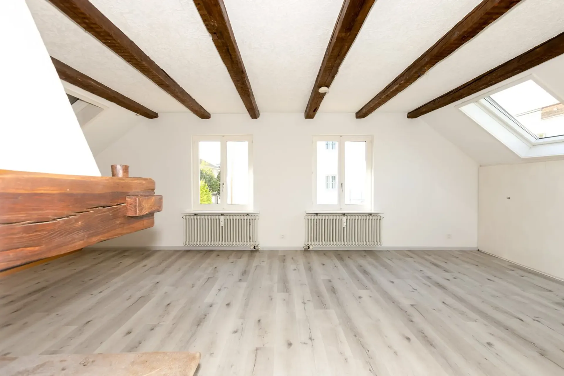 Helle 3,5 Zimmer-Dachwohnung nähe Kronenplatz