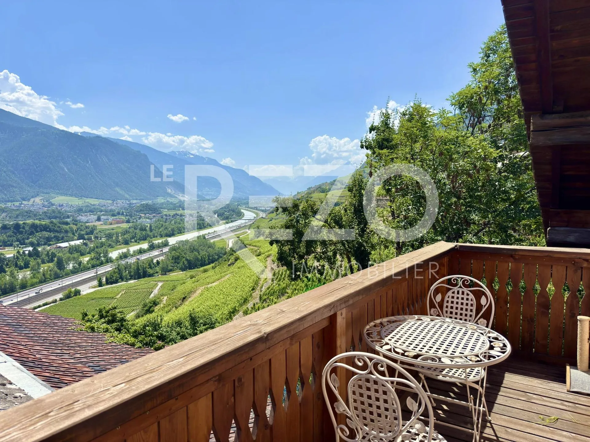 Einzigartiges Dorfhaus mit superber Panoramaview! Ollon, Cran-Montana, VS