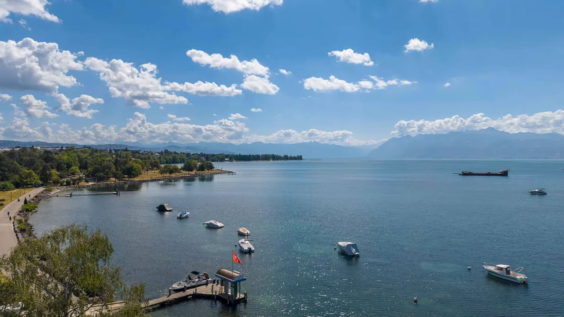 Prachtvolles Doppelstockapartment mit Panoramablick auf den See