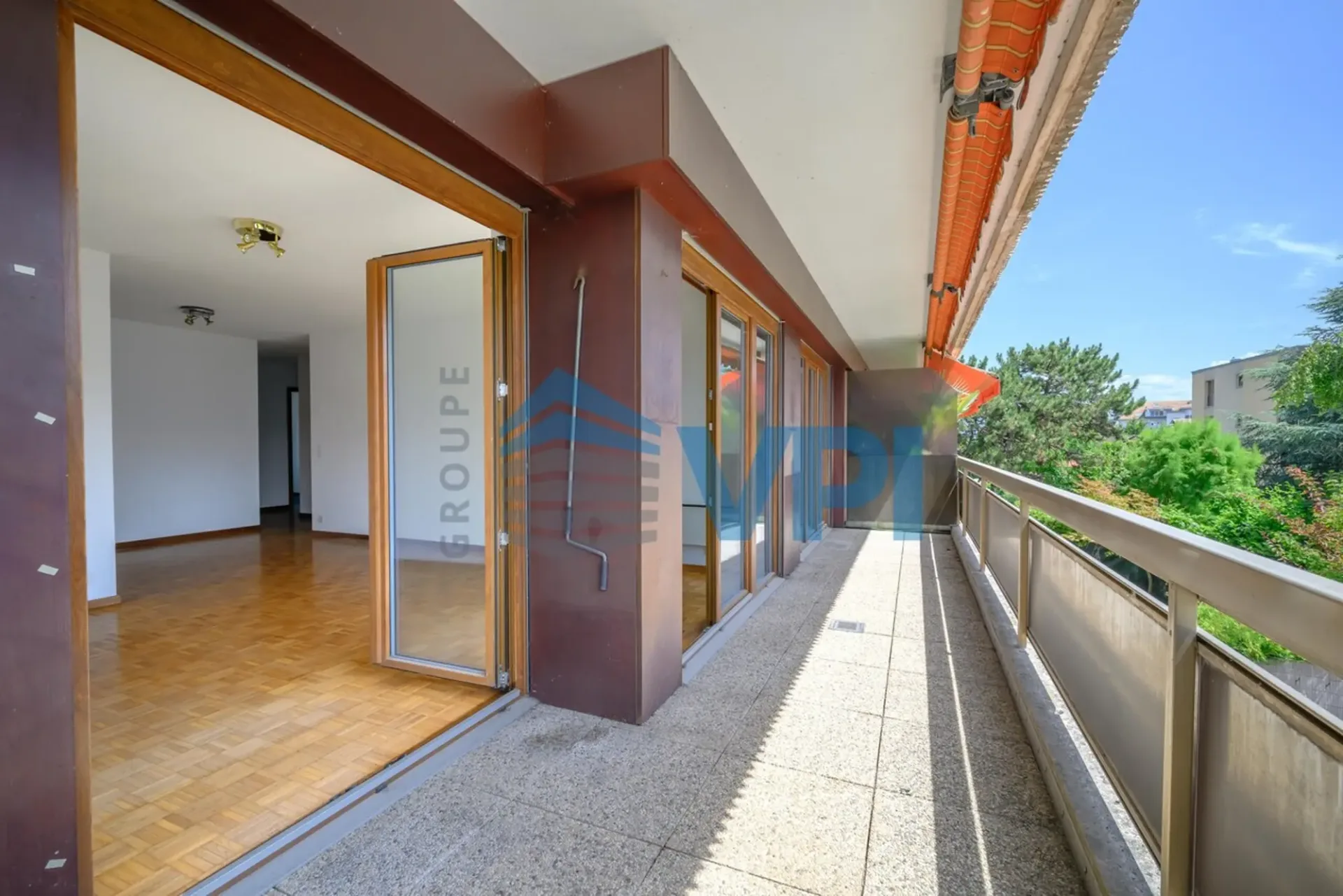 Wohnung mit 4.5 Zimmern im Zentrum von Rolle