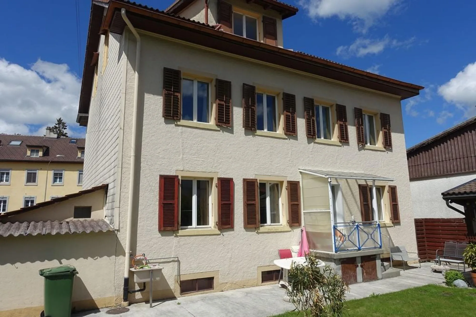 Tramelan - Maison de 11 1/2 pièces avec garage
