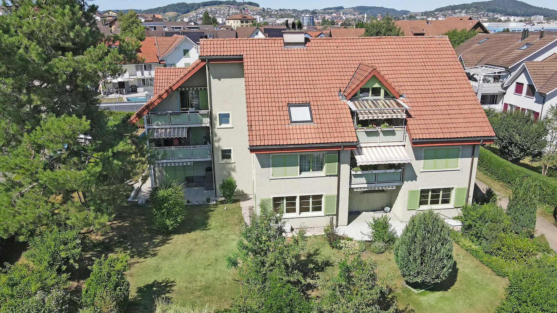 Habiter avec 420 m² de jardin - idéal pour les familles et les couples