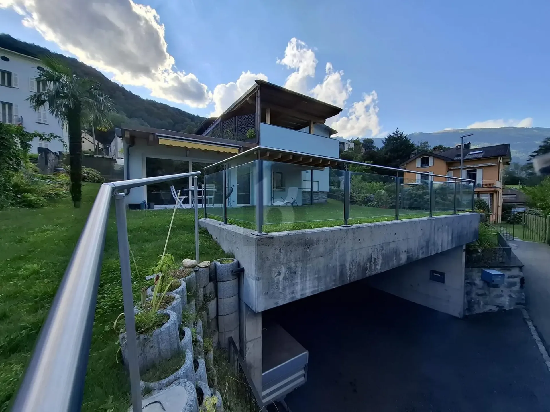 Geräumiges Haus in ruhiger Lage mit freier Sicht