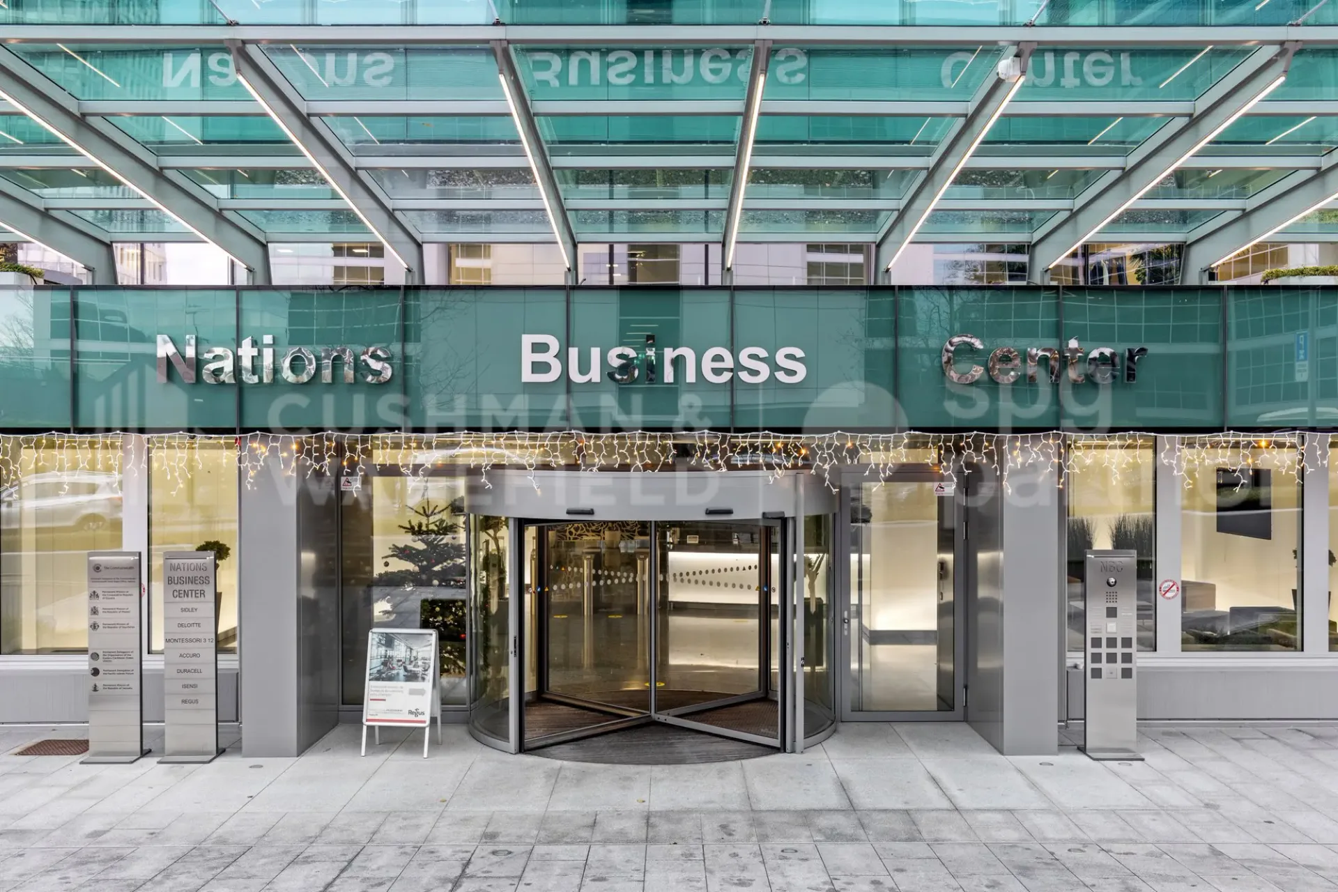 Büros mit hohem Standard von 288 m² mit Seeblick im Viertel der Nationen - Nation Business Center