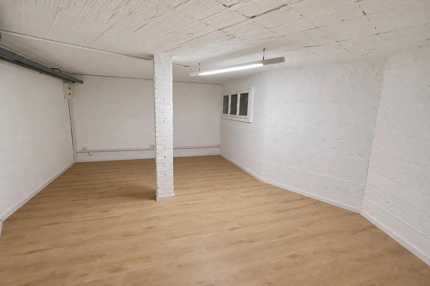 Local de stockage avec connexion à la fibre optique à vendre à Zürich-Seefeld