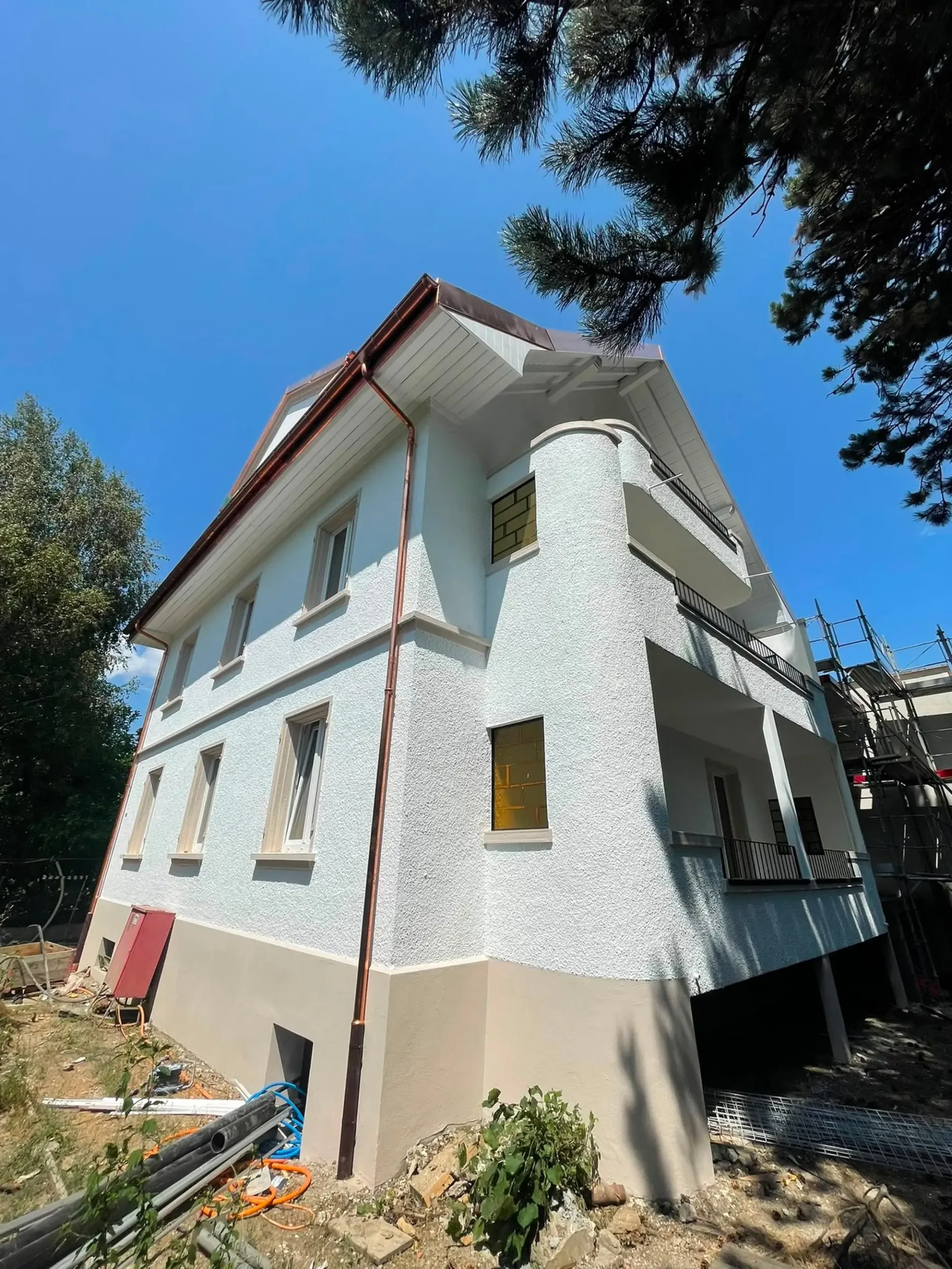 YVERDON 3,5-Zimmer-Wohnung renoviert mit privatem Garten