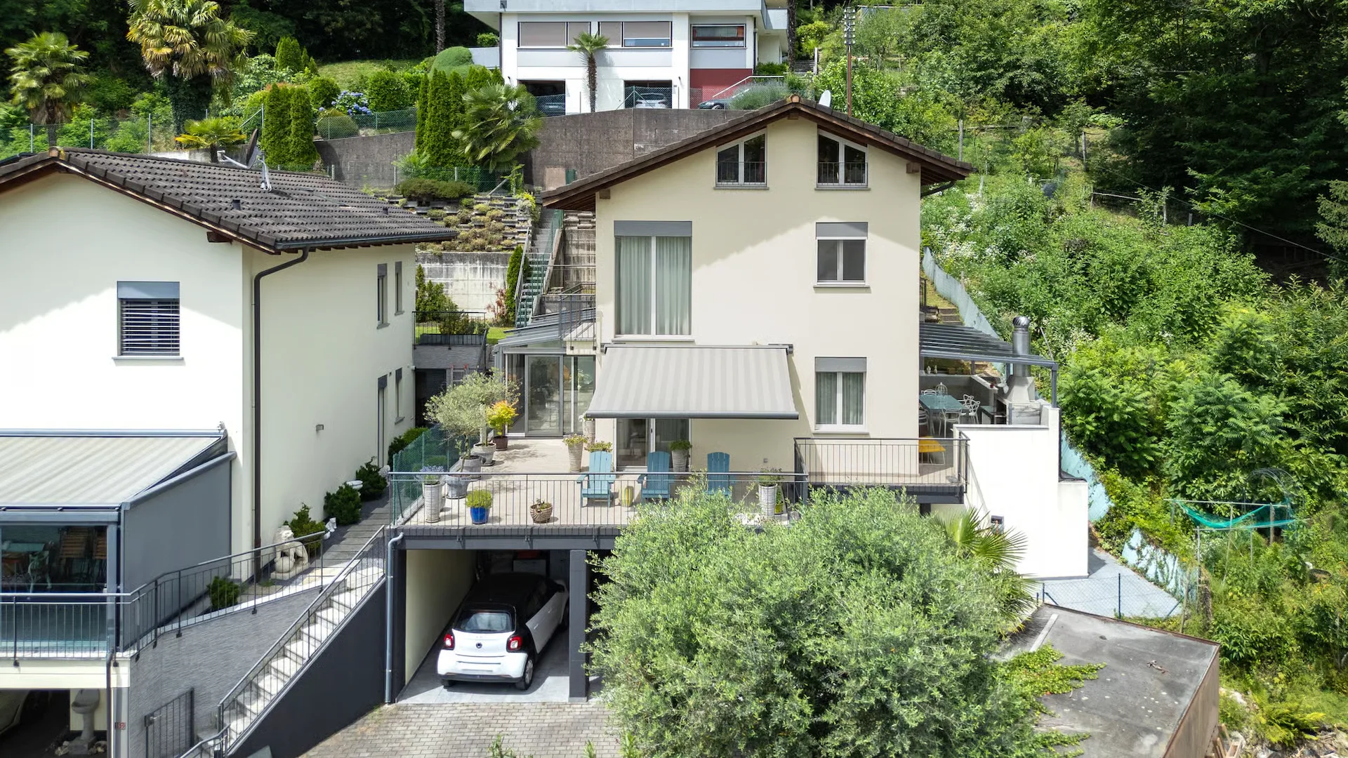 Affascinante casa di 5.5 locali con terrazza da sogno a Caslano