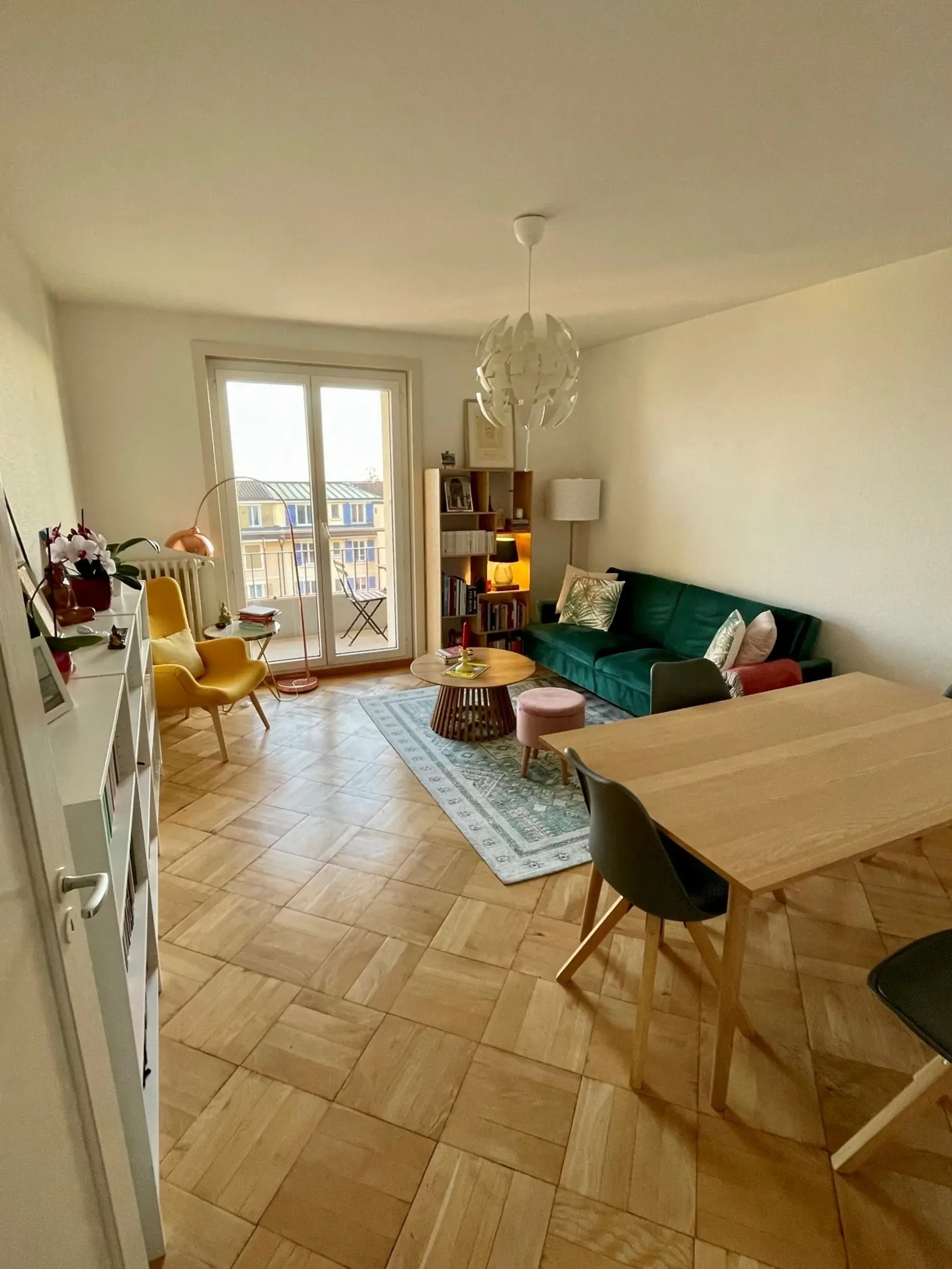 Mit Blick auf den See und die Alpen, schönes 2-Zimmer-Apartment, gelegen...