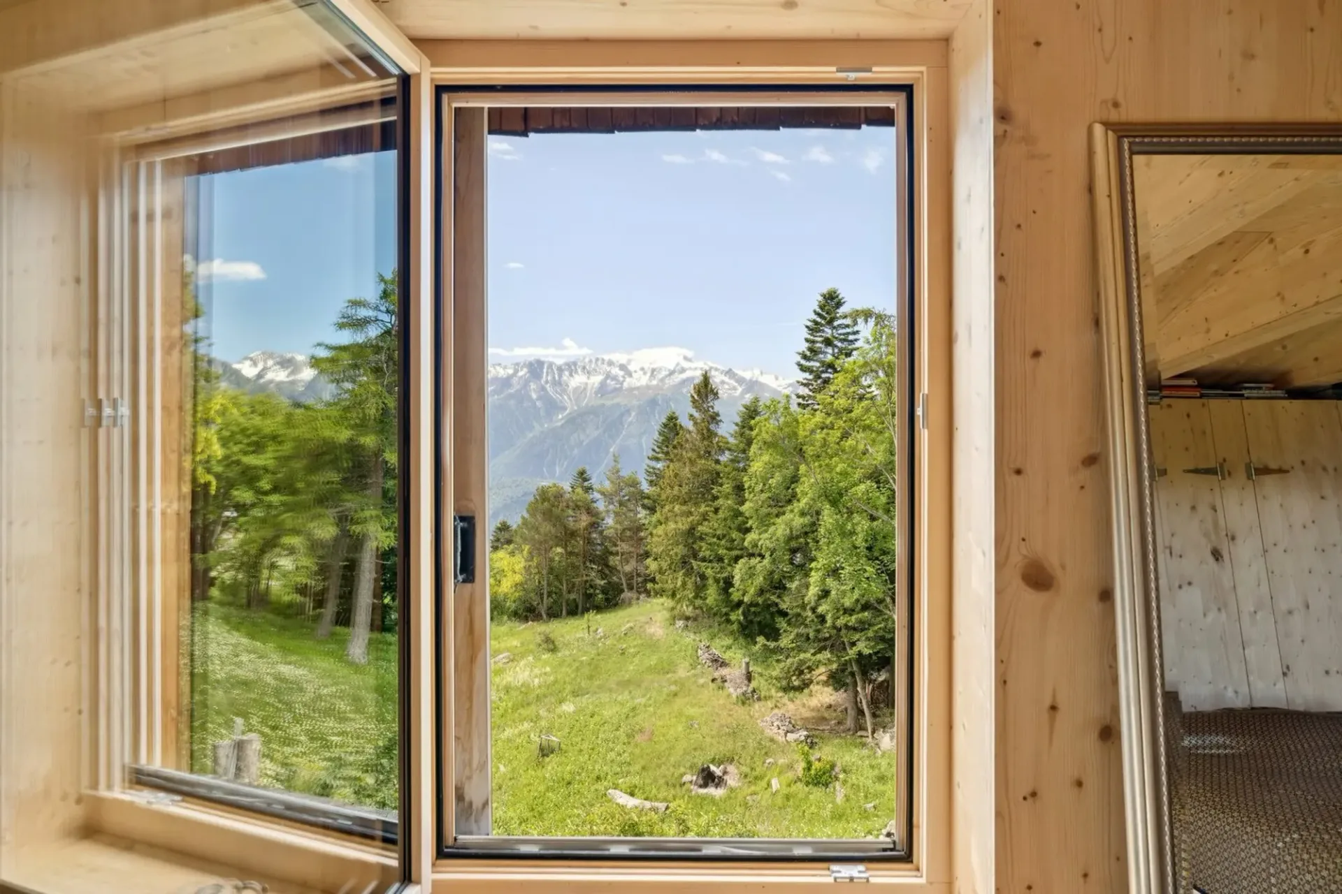Einzelchalet mit 3,5 Zimmern inmitten der Walliser Natur