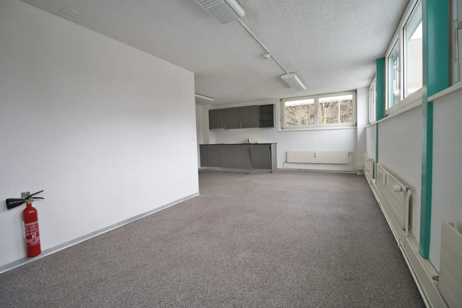 Helle, vollausgebaute Büro- und Gewerberäume zum Top-Preis!