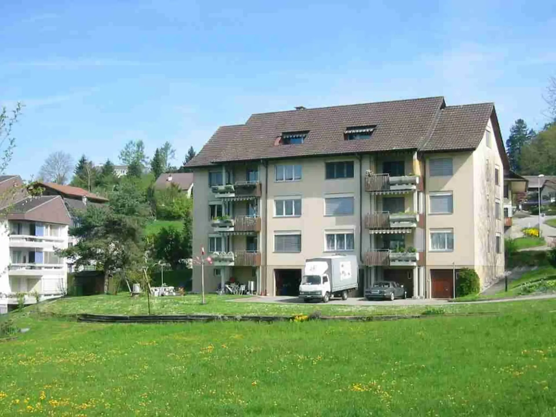 4 1/2 Zimmerwohnung; sonnige, ruhig und hell