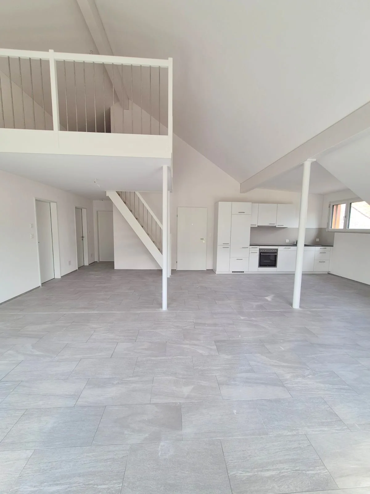 4.5-Zimmer Neubauwohnung im Dachgeschoss WHG12