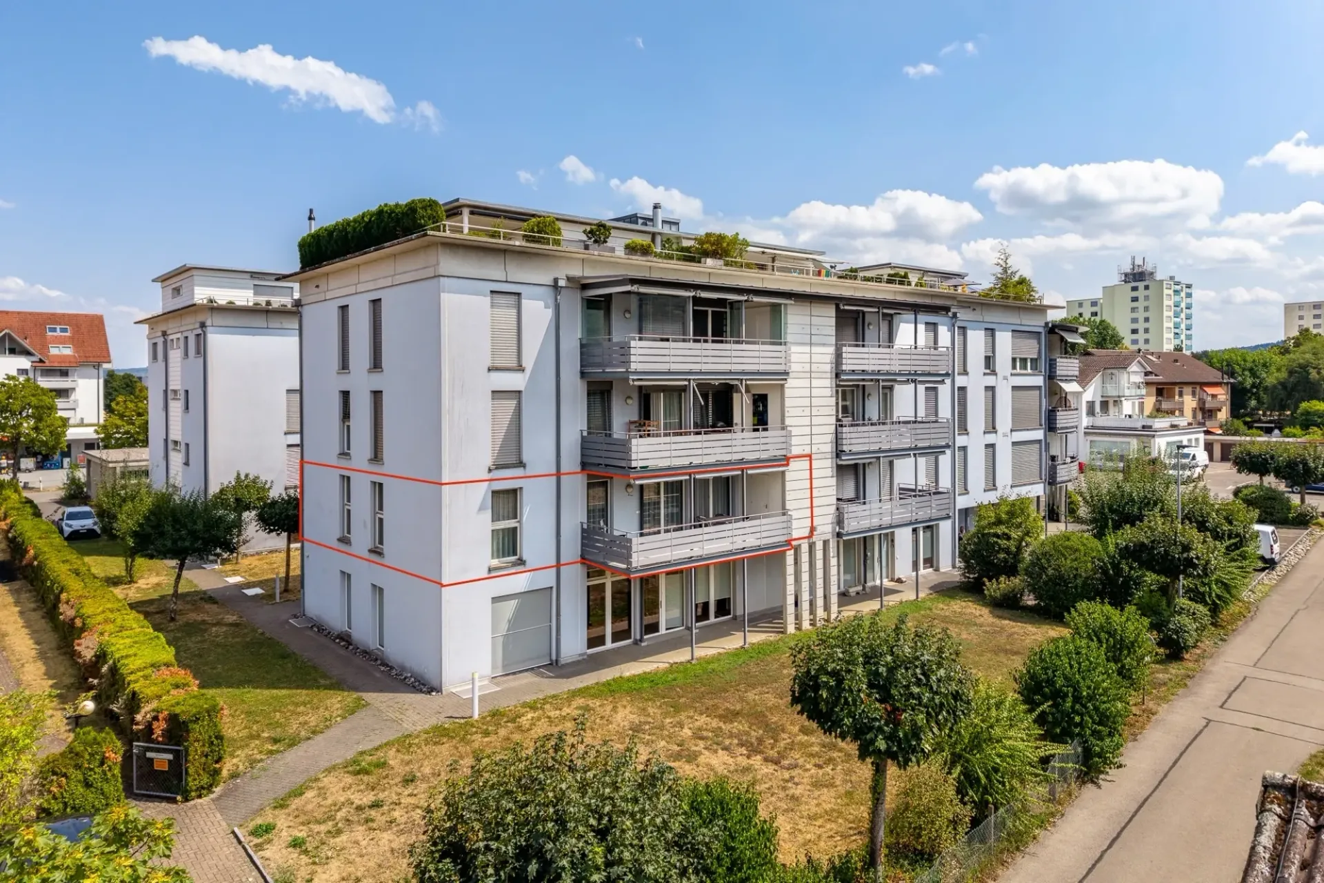 Ampio appartamento di 4.5 locali con balcone soleggiato