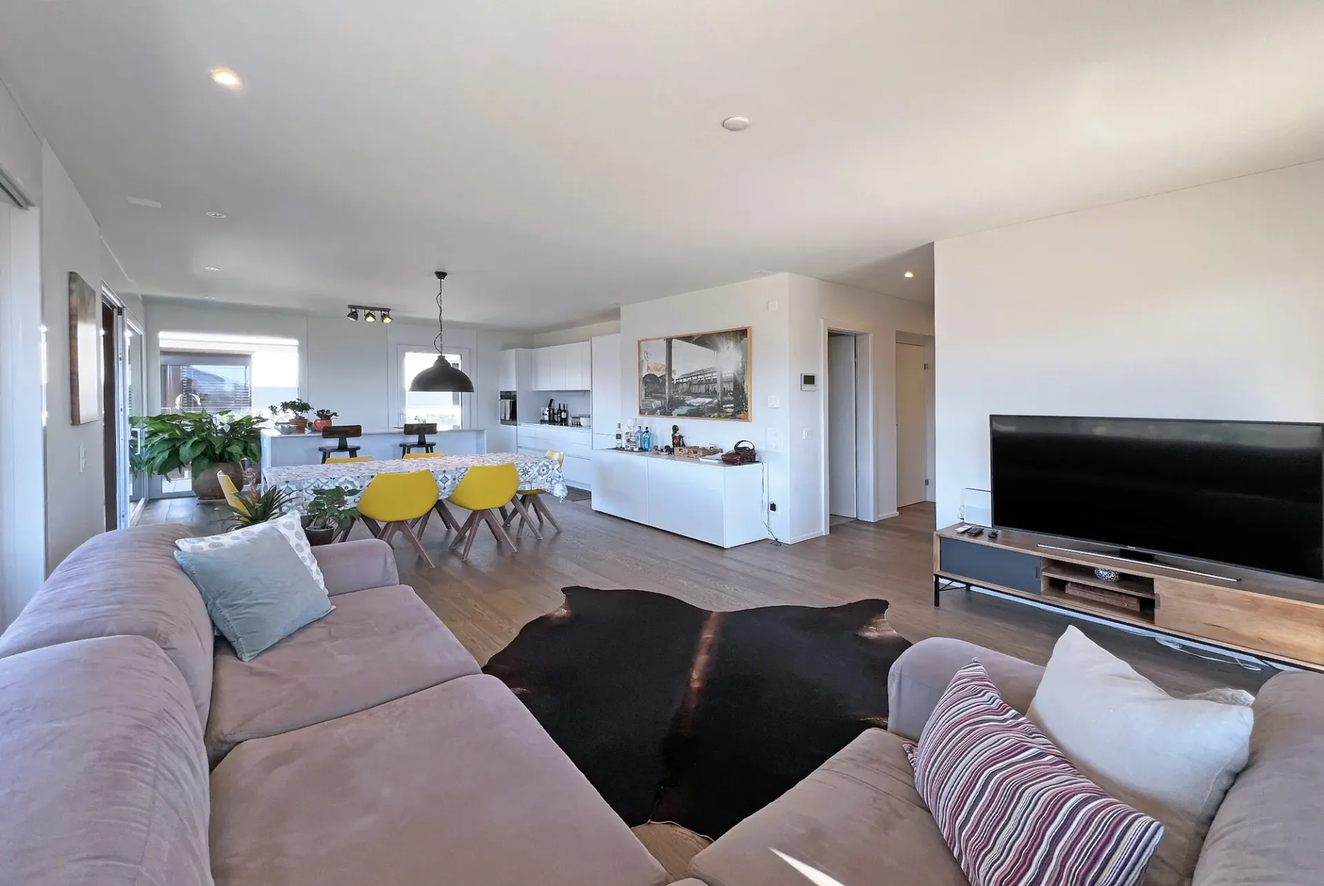 Wunderschöne 4.5-Zimmer-Wohnung mit Seeblick und Garten in Rovio