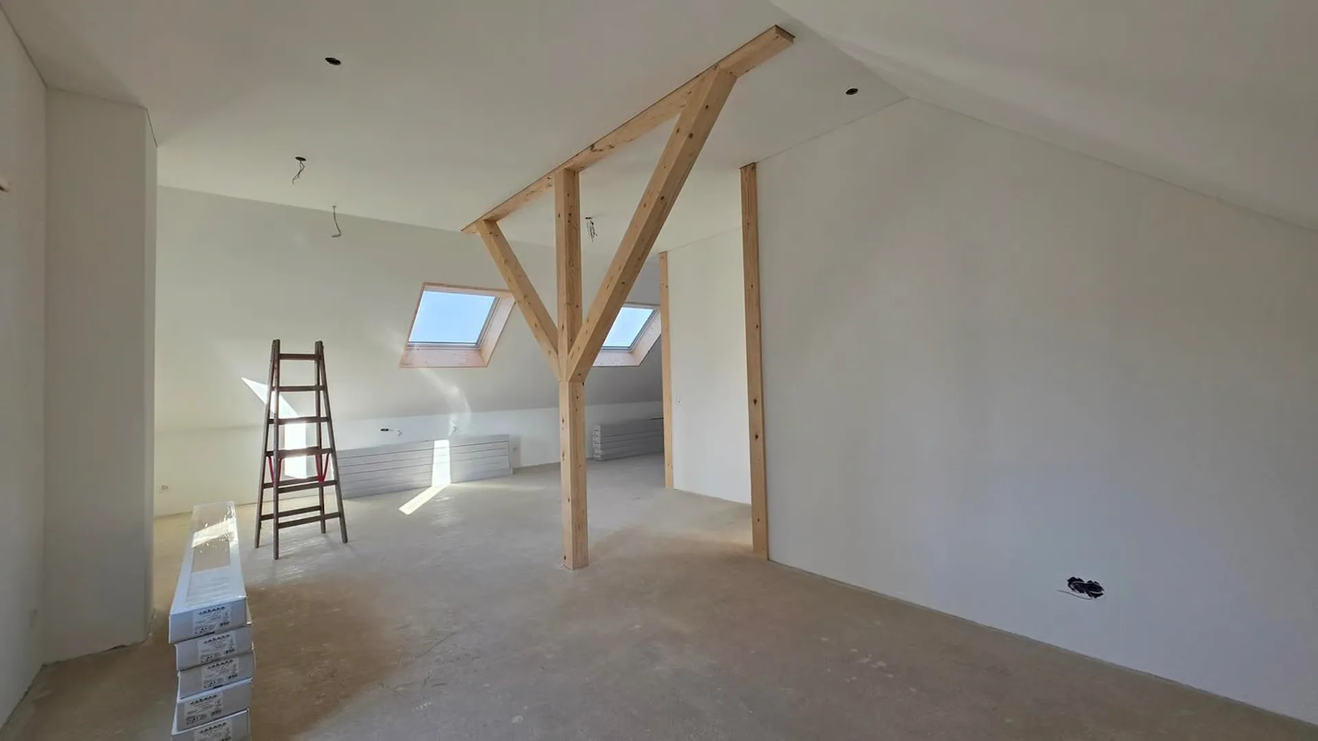 Charmante 2.5-Zimmer-Dachwohnung im Altbau an der Rosenstrasse, St. Margrethen