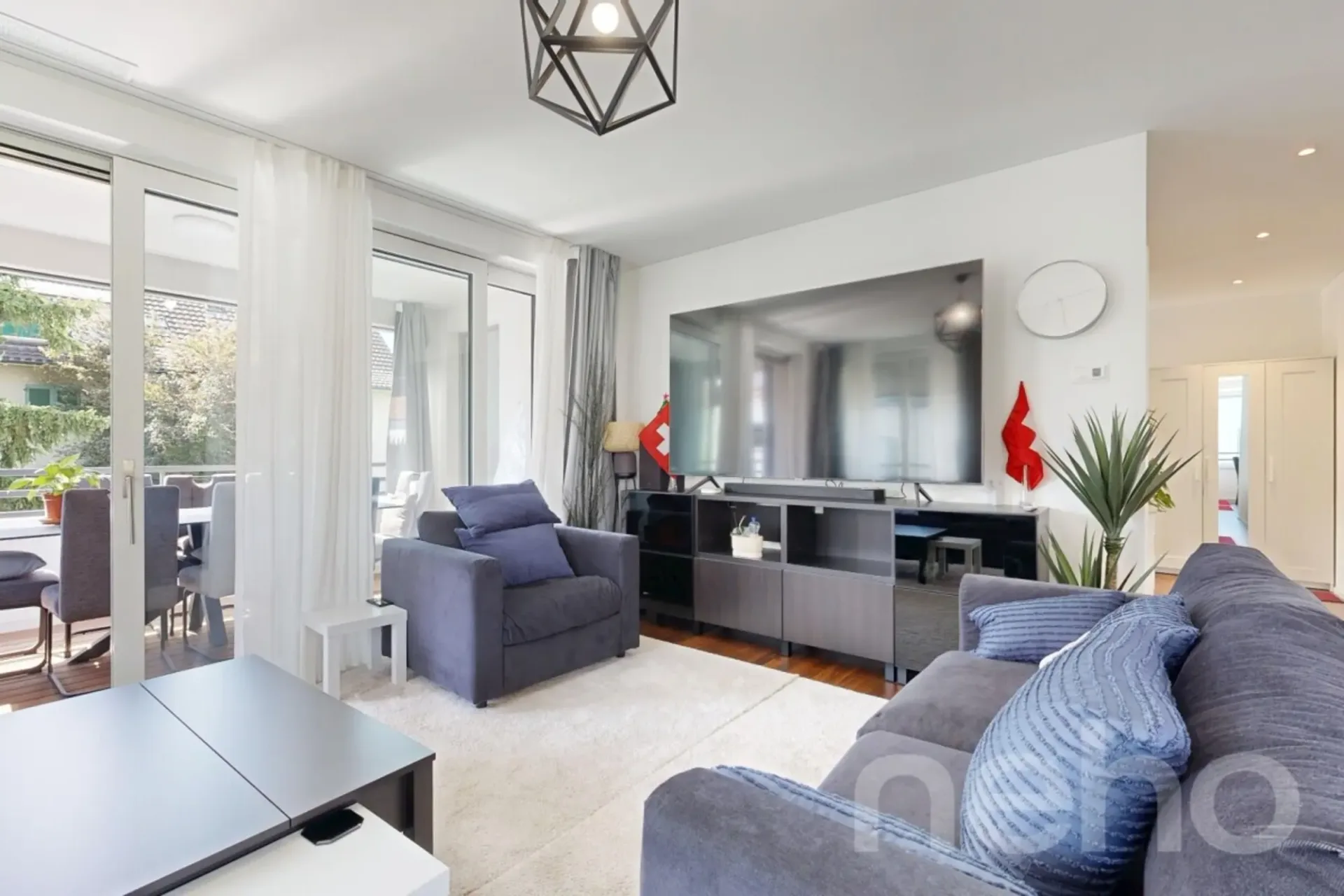 Moderne 3.5-Zimmer-Wohnung mit Balkon und hochwertigem Ausbau