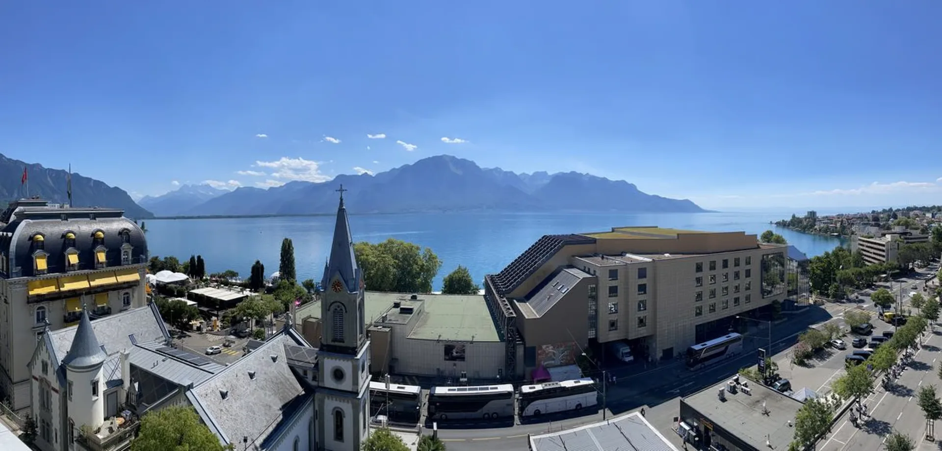 Attico eccezionale di 420 m2 + 266 m2 di terrazza con vista panoramica a 360 gradi