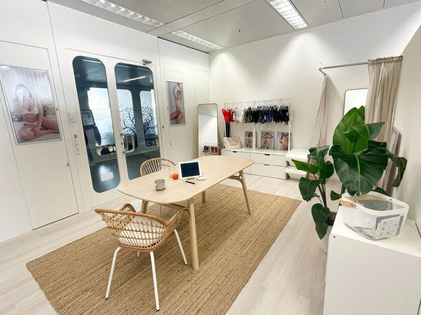 TO LET - Commercial space 54 m²