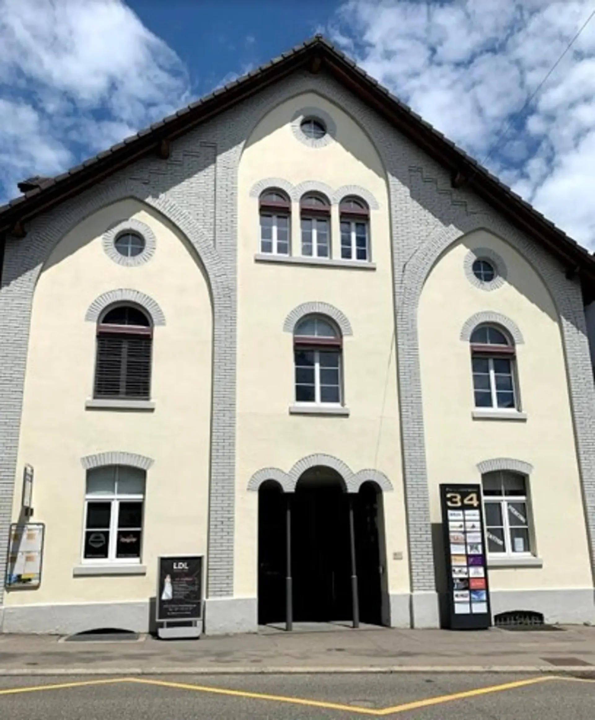 Büro/Atelier/Praisraum